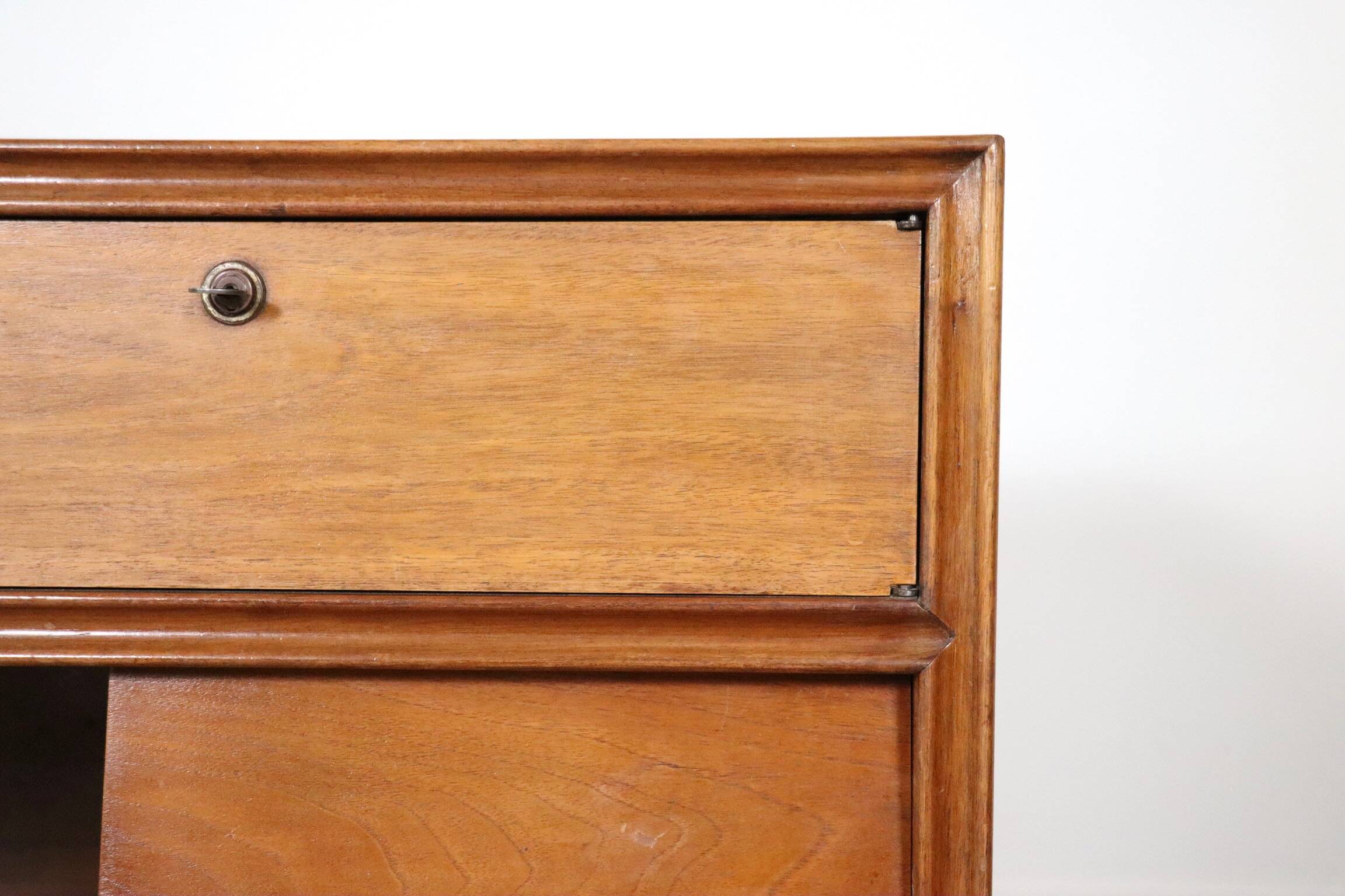 Curved Directors desk in walnut, Italy 1940s