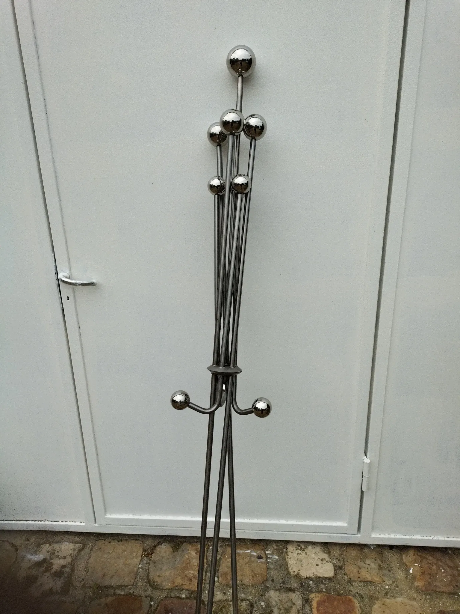 Foldable coat rack