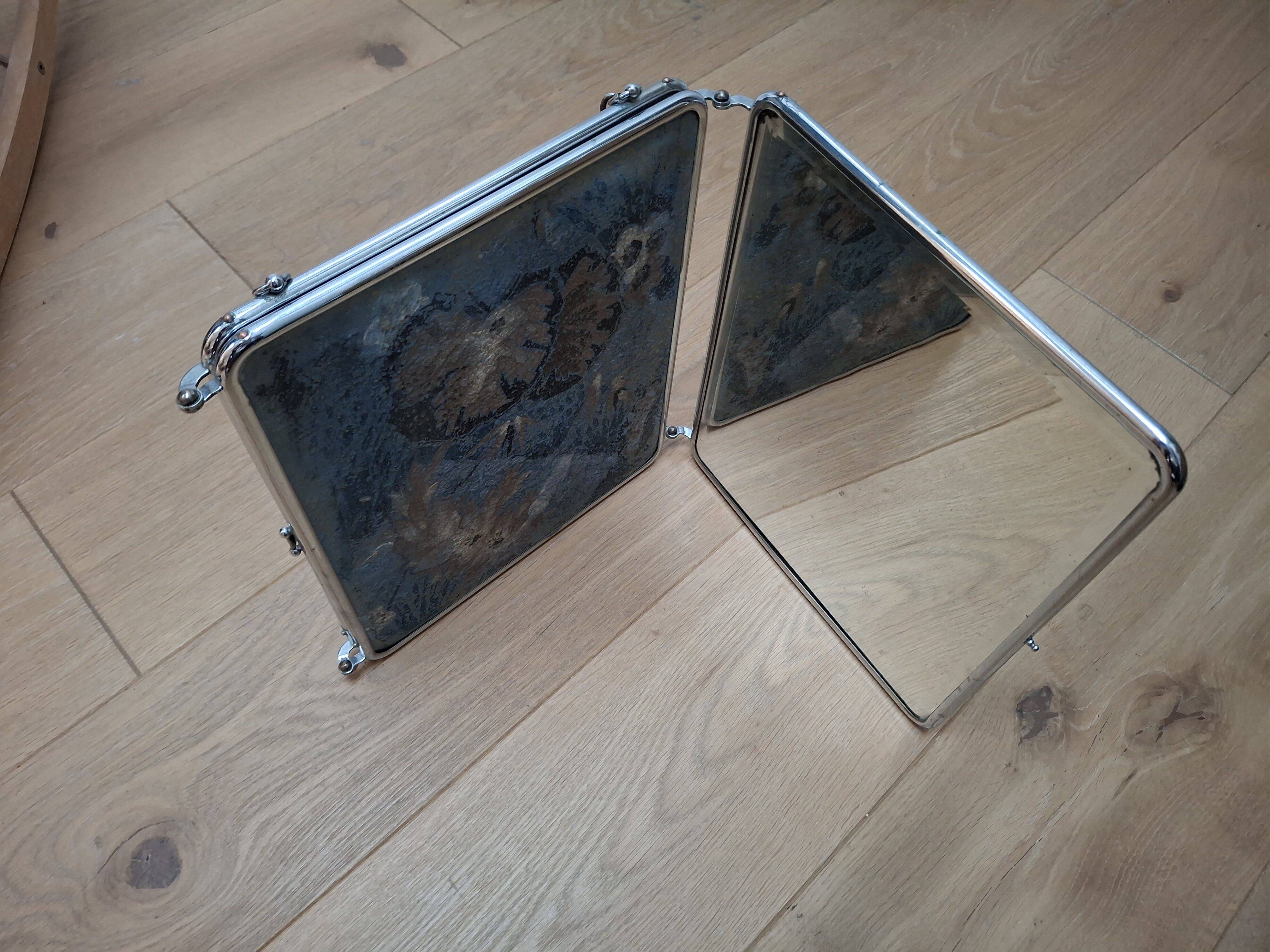 Ancient triptych mirror, Barber's mirror