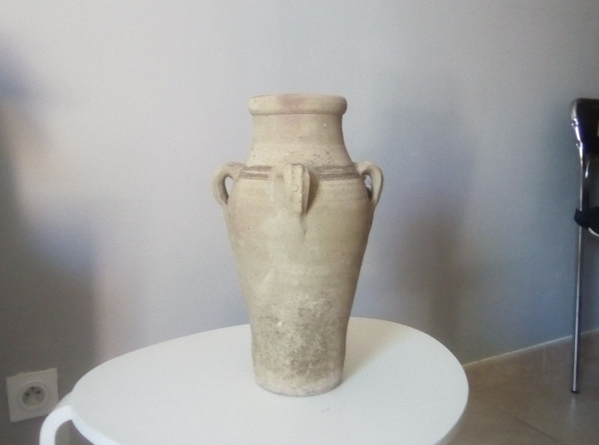 Terracotta jar 4 coves