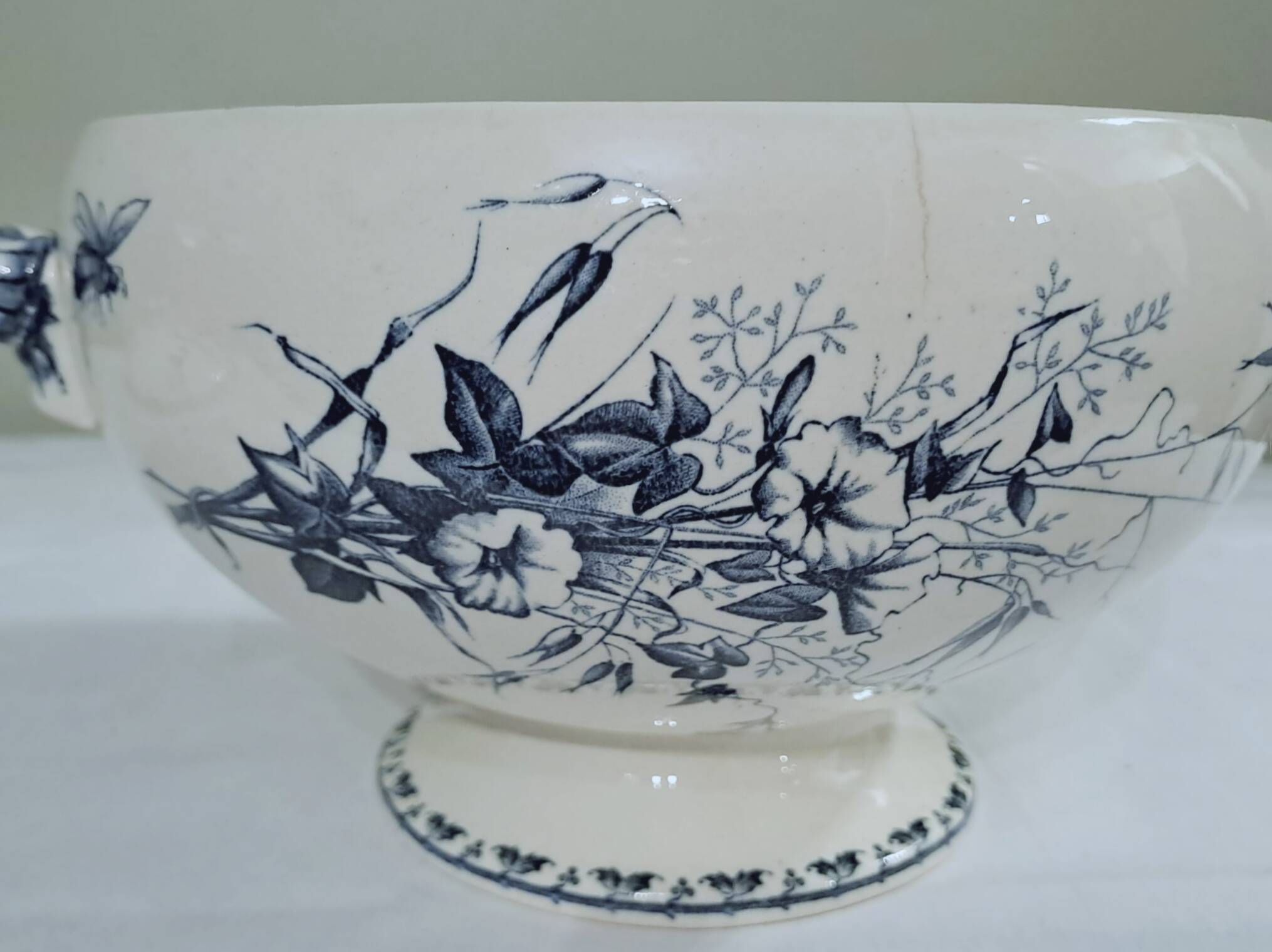 Soupière Sarreguemines modèle "Carmen"