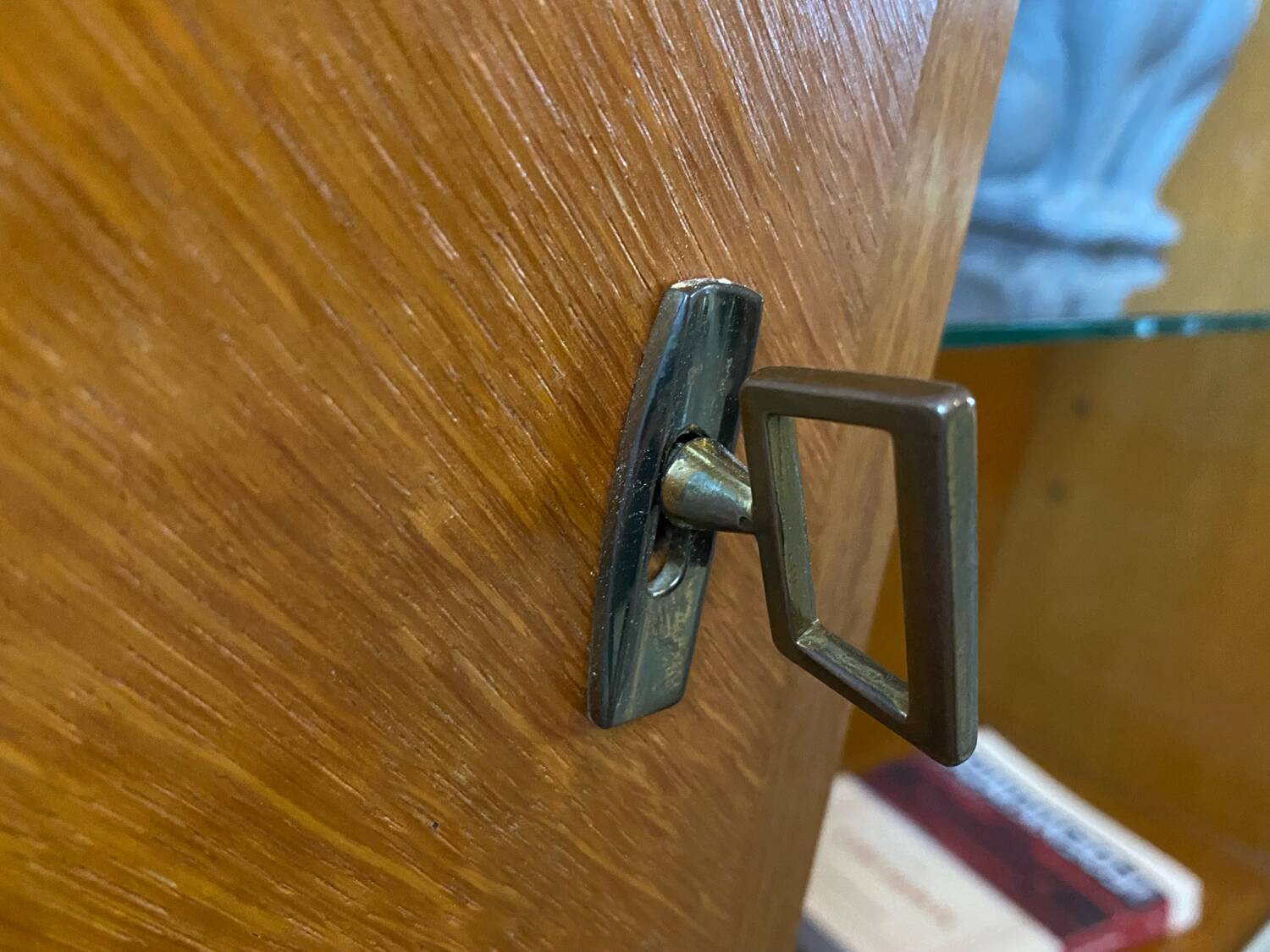 Vintage sideboard (shallow)