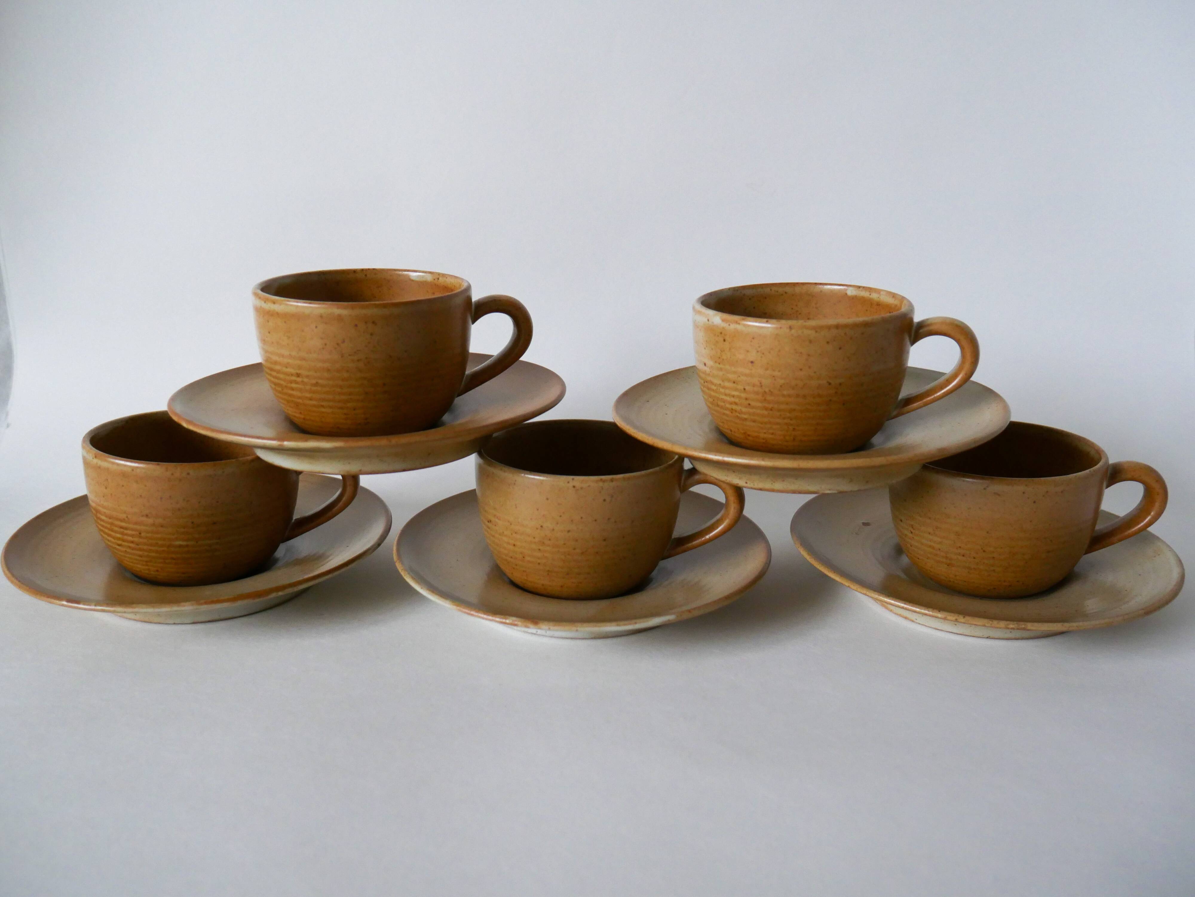 Set of 5 stoneware coffee cups and saucers 1970