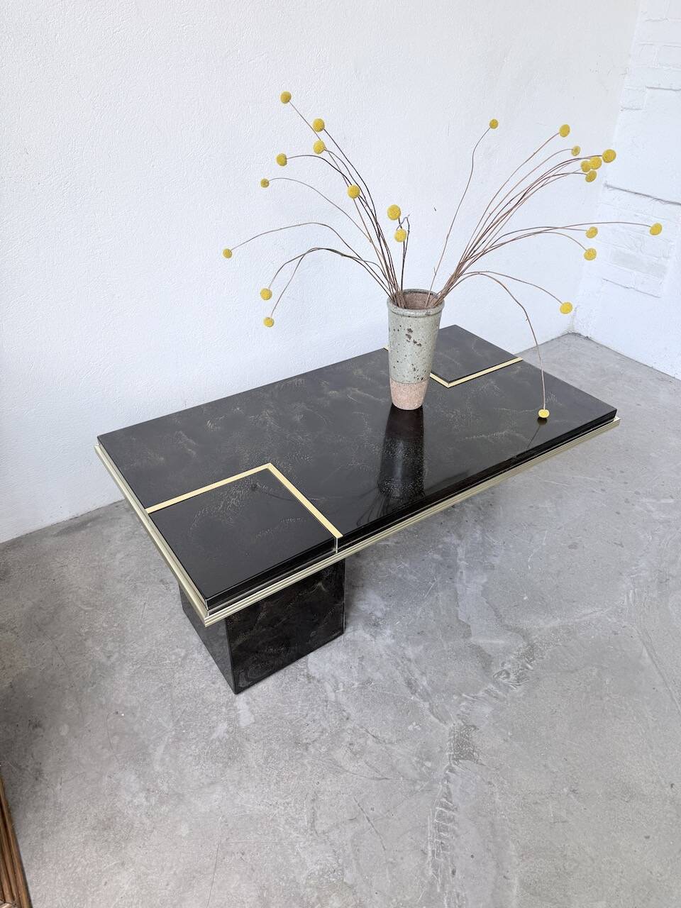 "Rizzo" lacquered and brass coffee-bar table from the 1970s.
