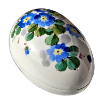 Bonbonnière en forme œuf signée porcelaine de limoges avec son décor de fleurs