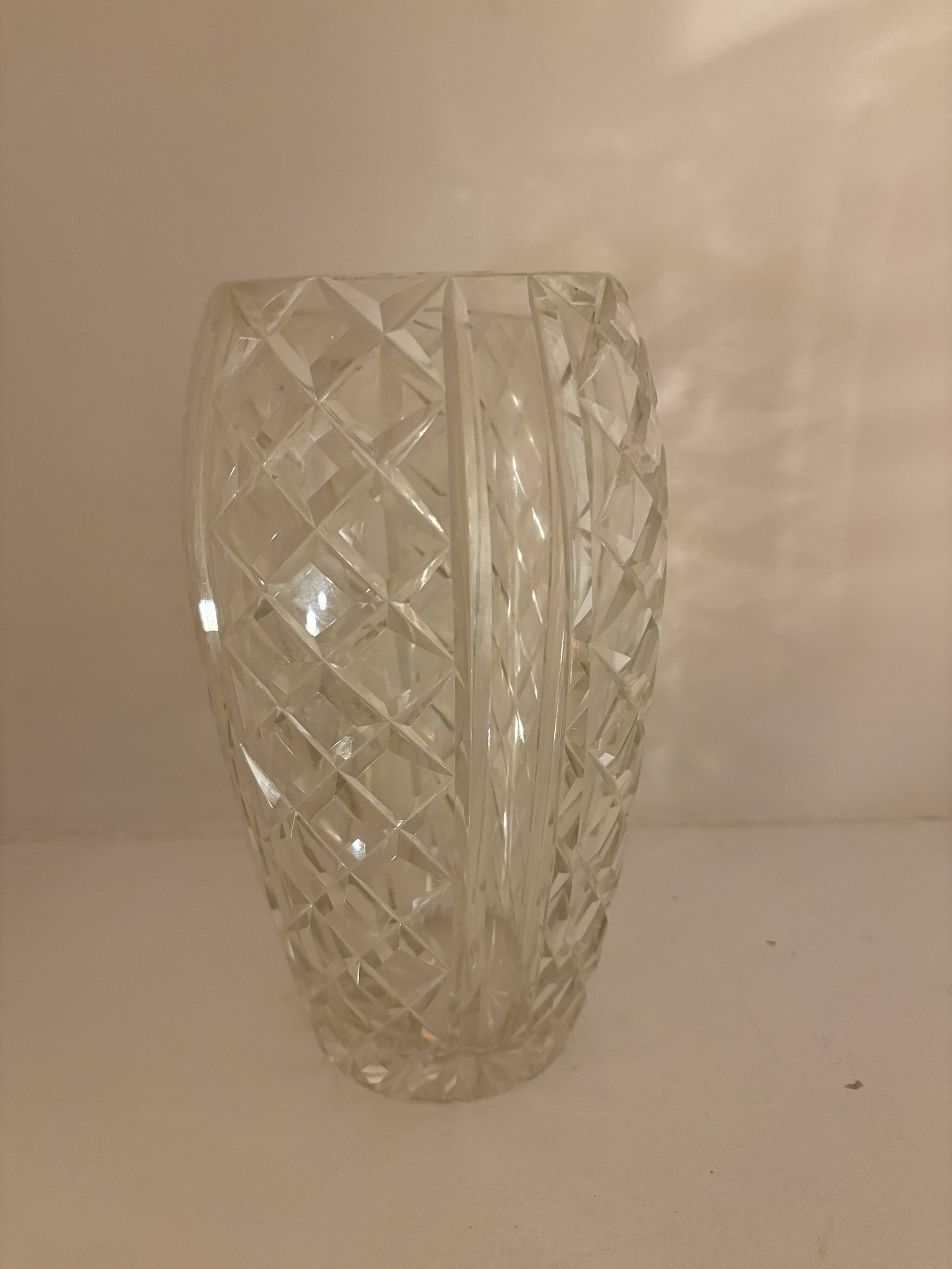 set of 17 decorative items