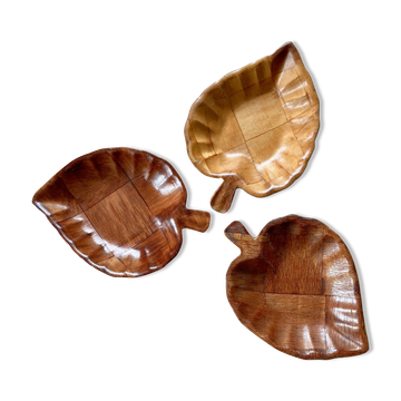 Three leaf cups