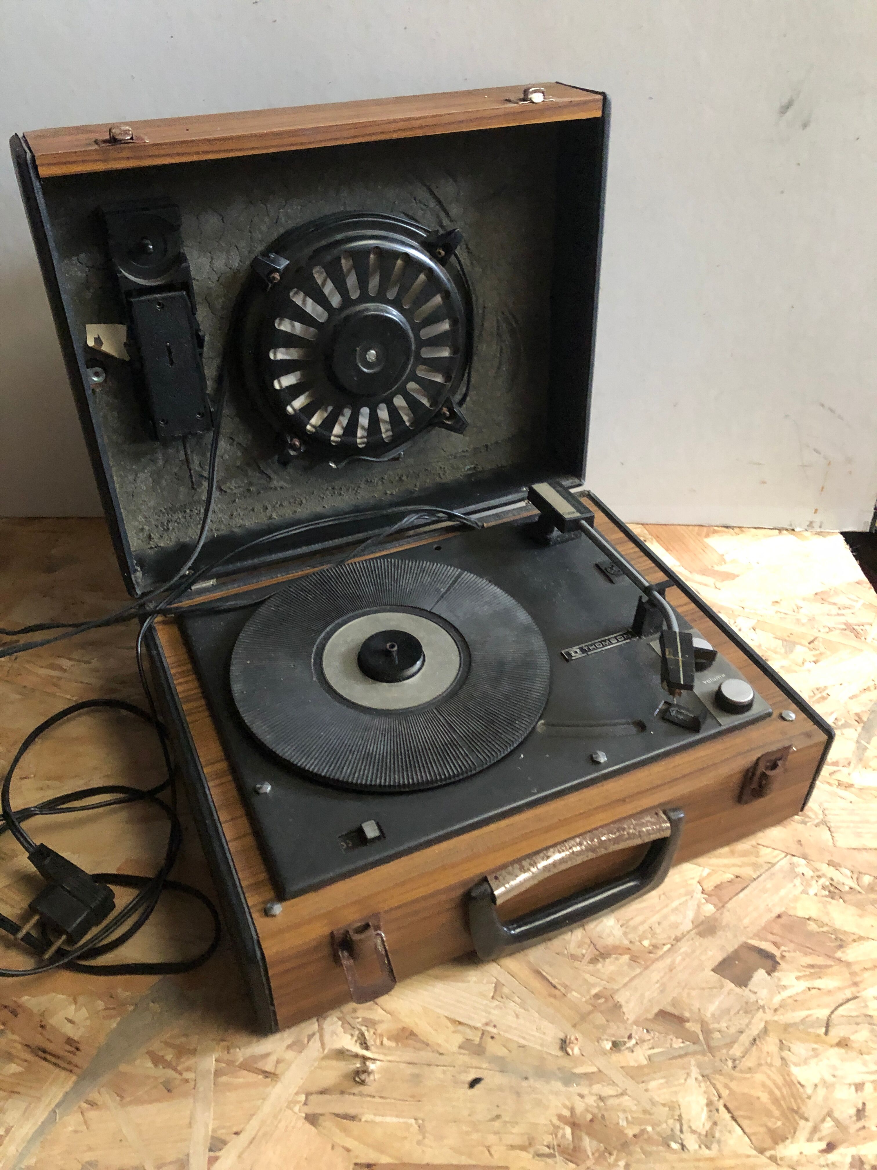Old disc player thomson c290 automatic + speaker 70's vintage