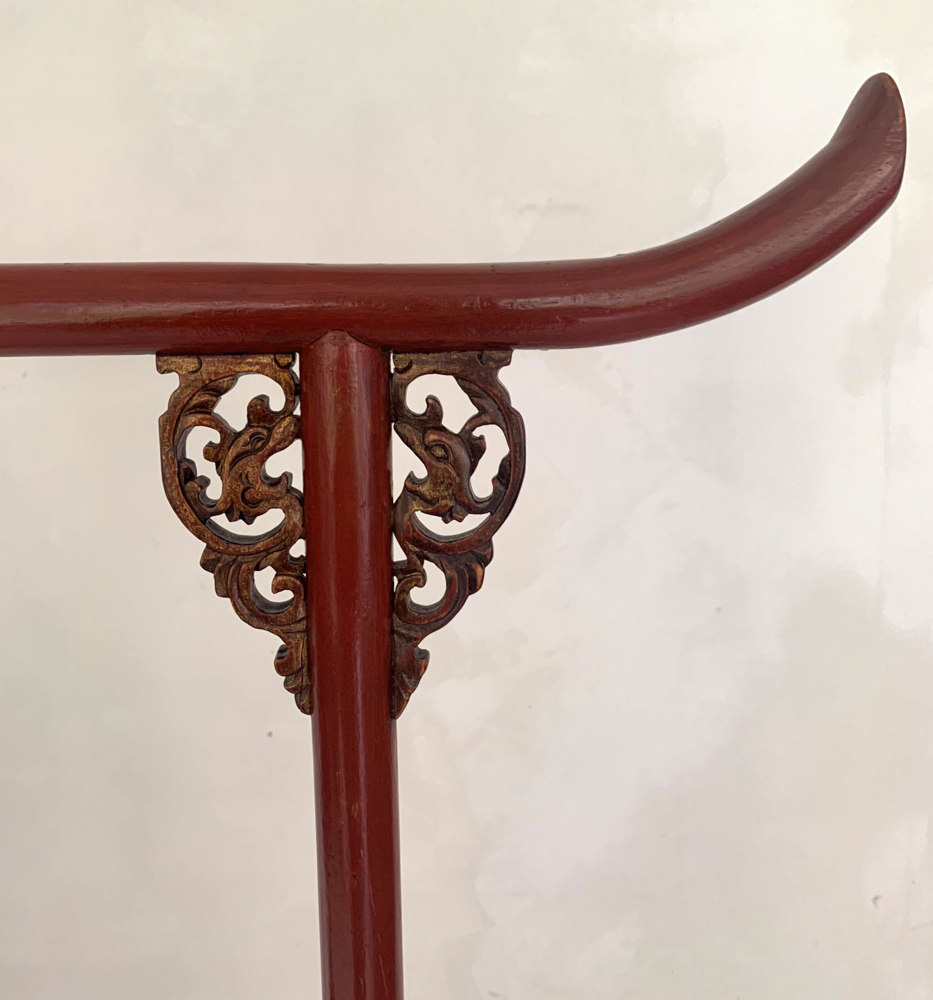 Chinese lacquered clothing holder