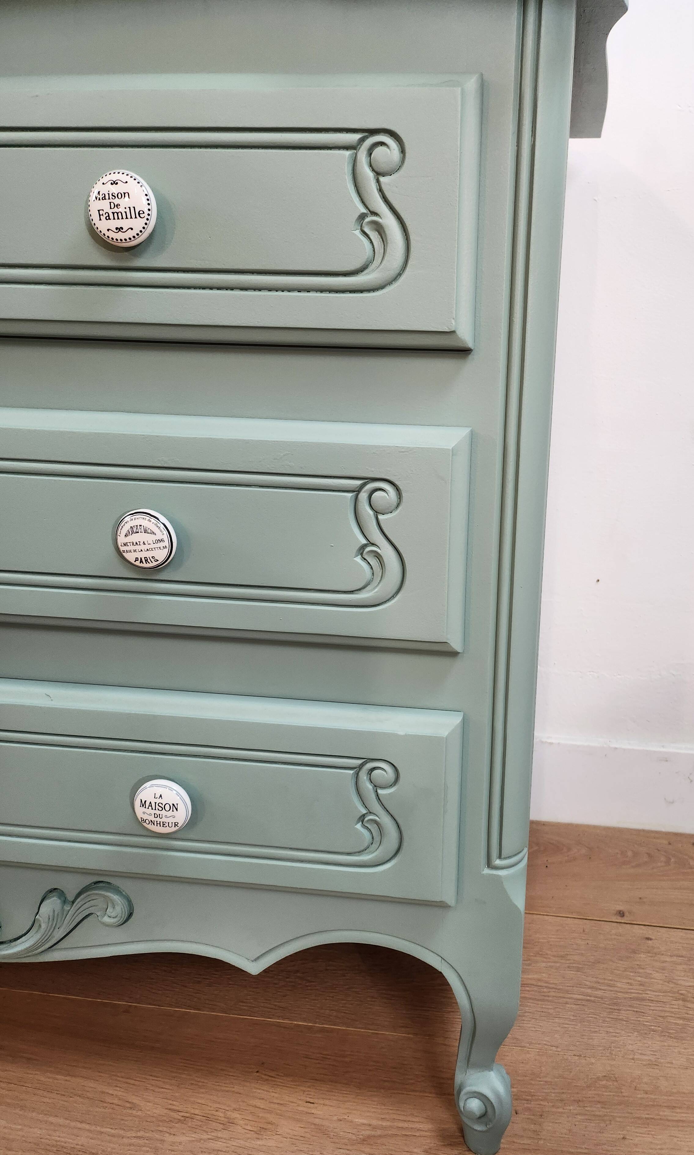 Chest of drawers with 3 drawers