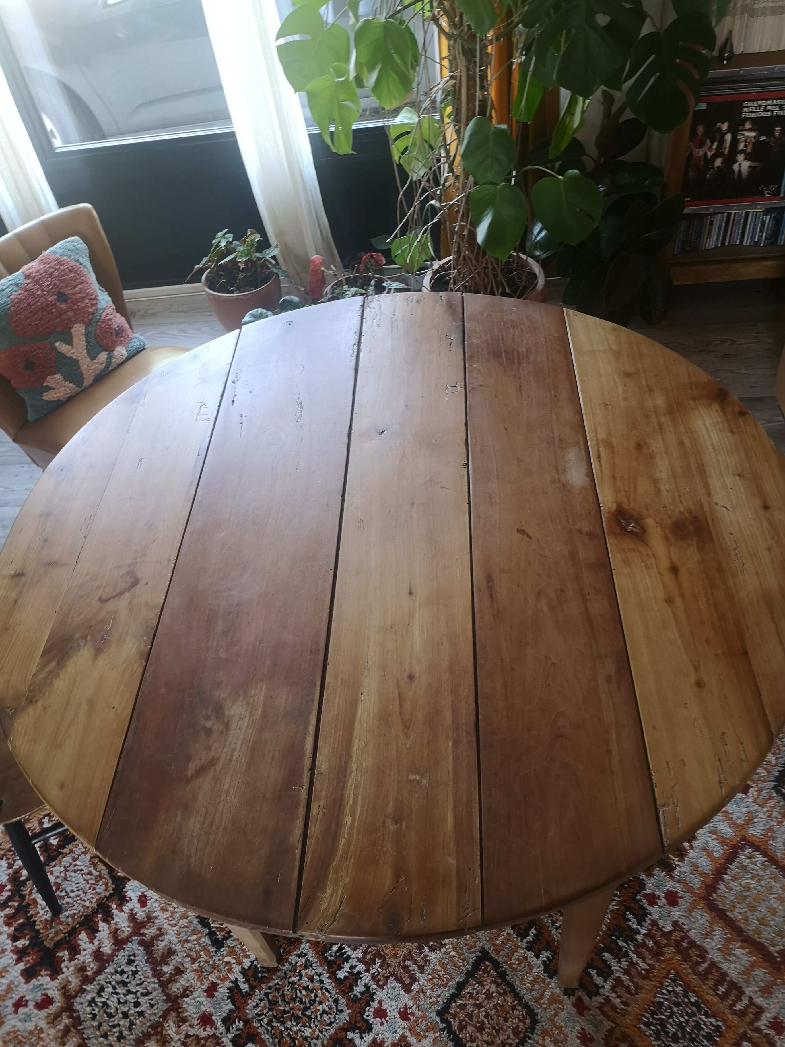 Table de ferme ronde D 130 cm