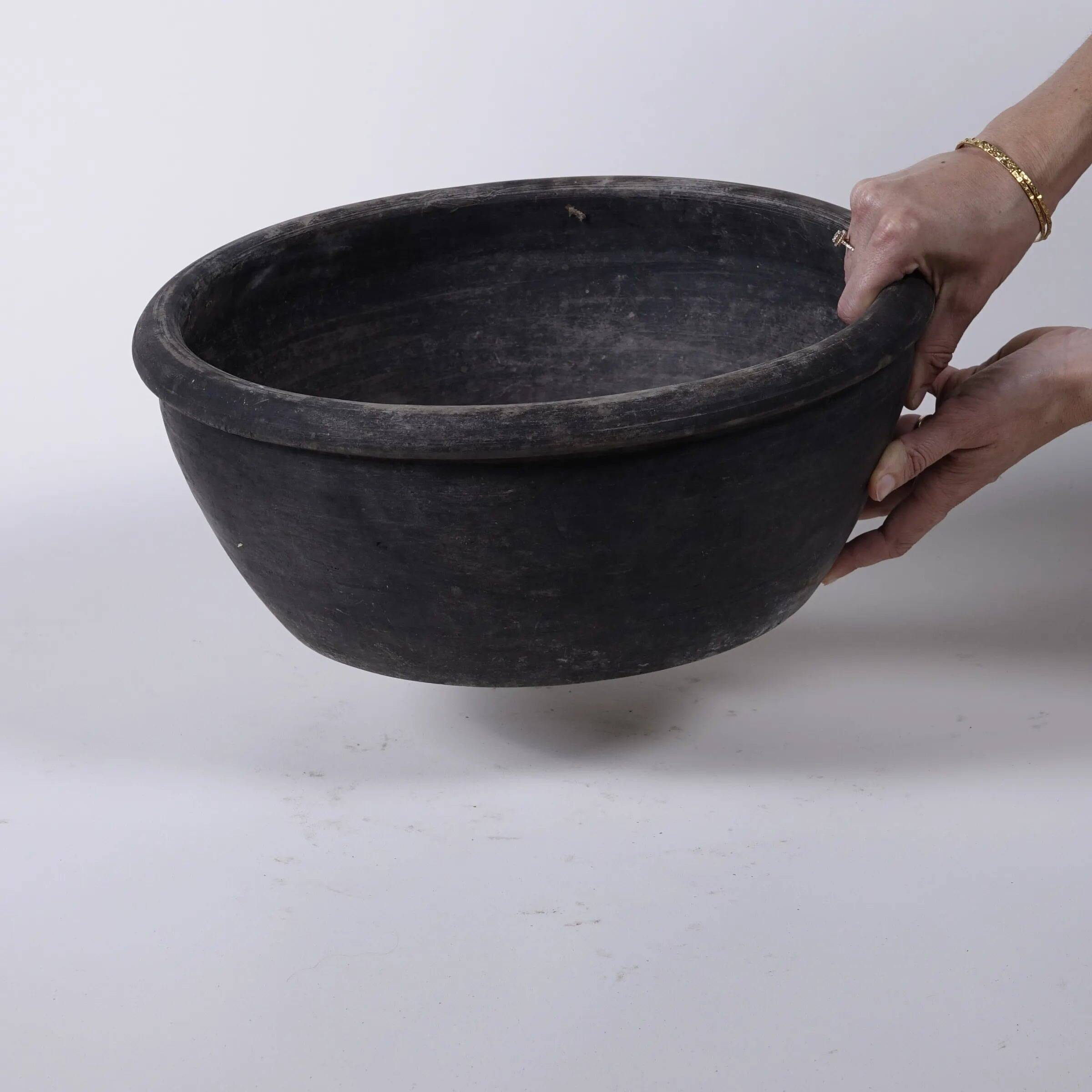 Sichuan - Antique Chinese earthenware dish no. 2