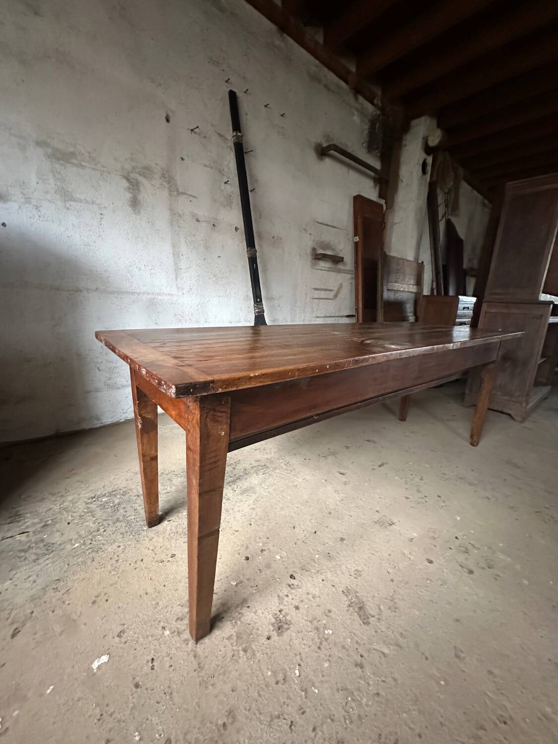 Table, old wooden kneading trough.