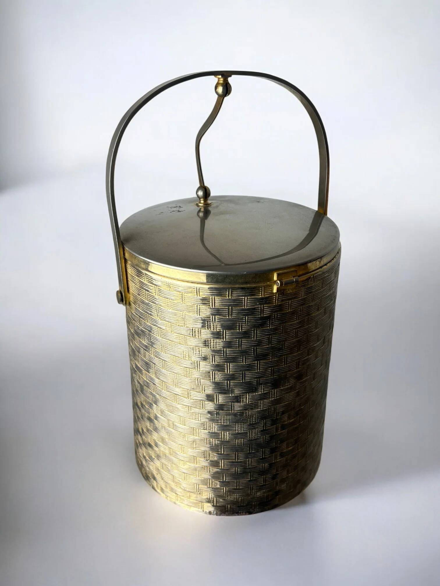 Regency braided ice bucket in brass, Italy, 1970s