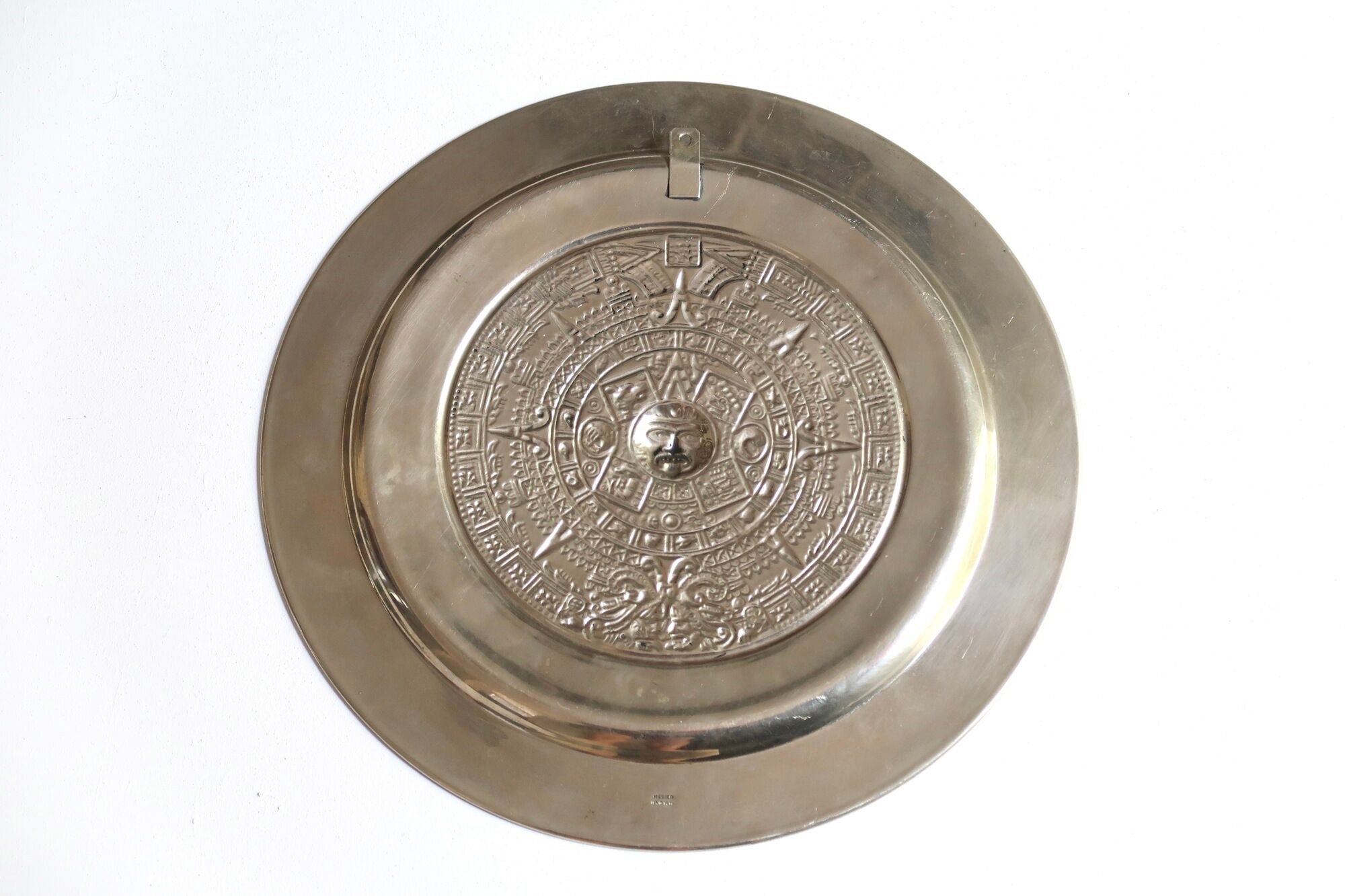 Mexican wall dish in silver metal and mother-of-pearl, 70s