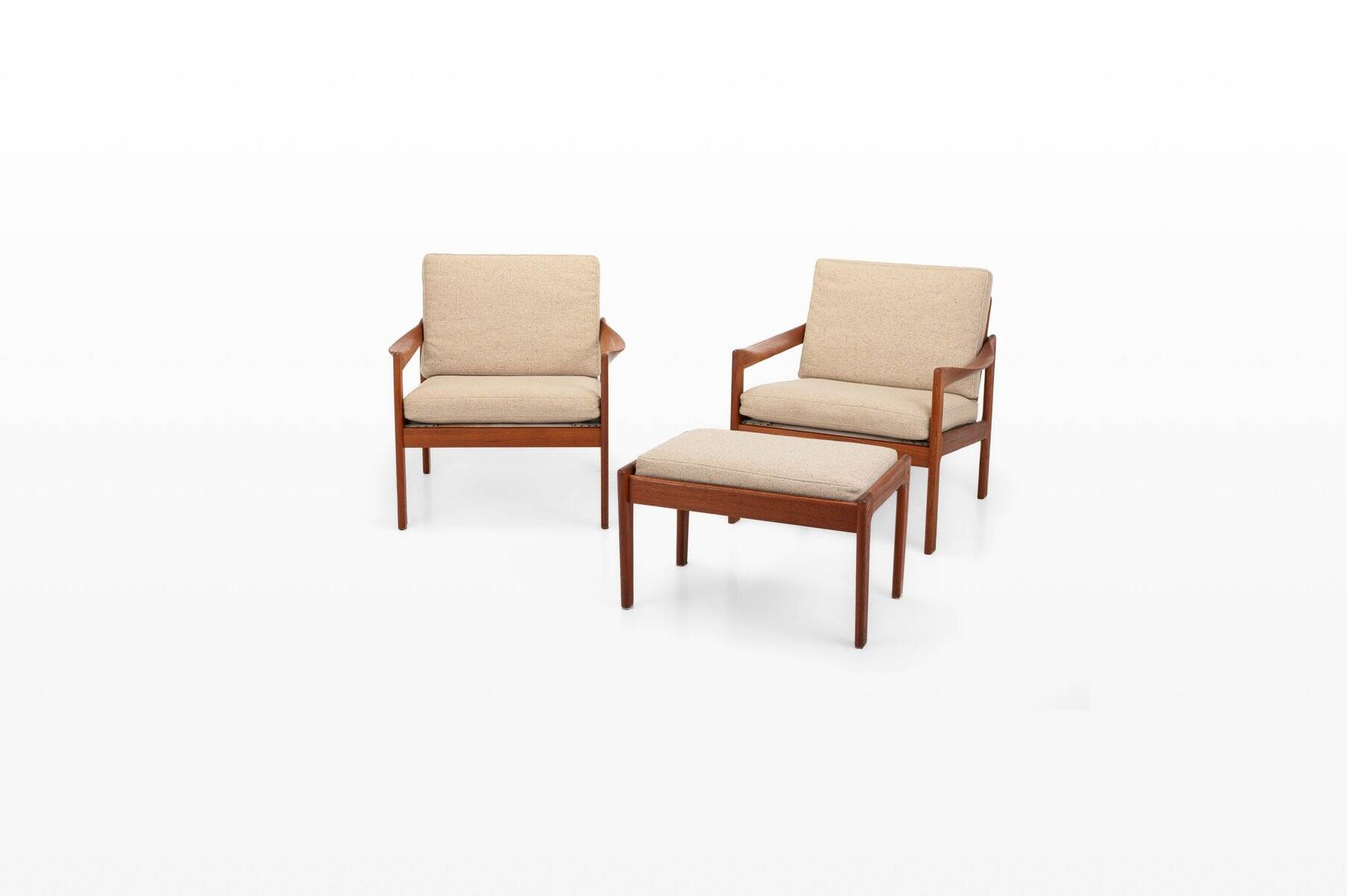 Easy chairs and ottoman by Illum Wikkelsø for Niels Eilersen, Denmark, 1960s, set of 3