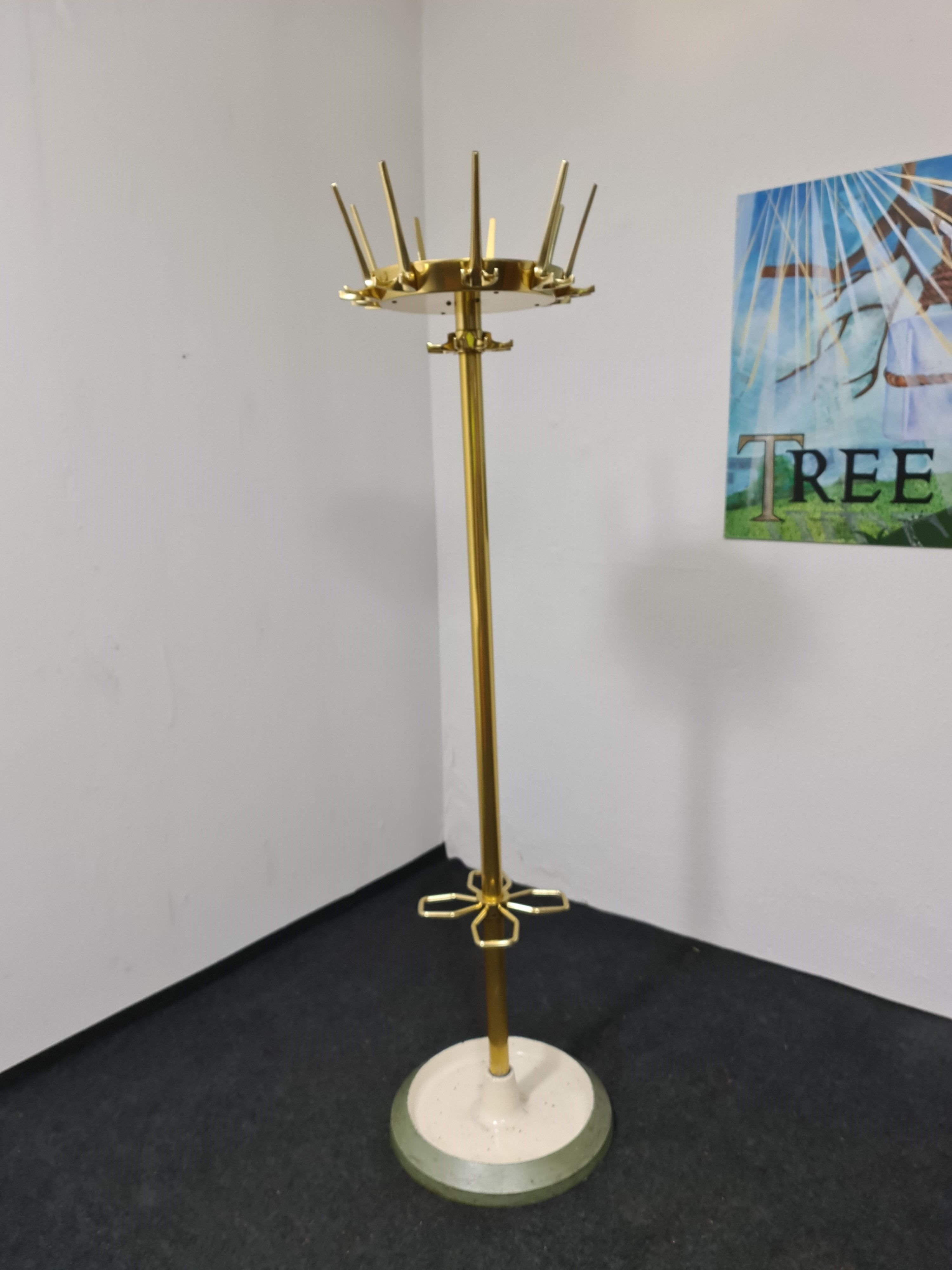 Vintage metal hat and coat rack