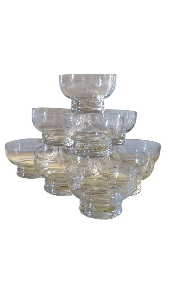 Set of 10 vintage champagne glasses from the 1960s