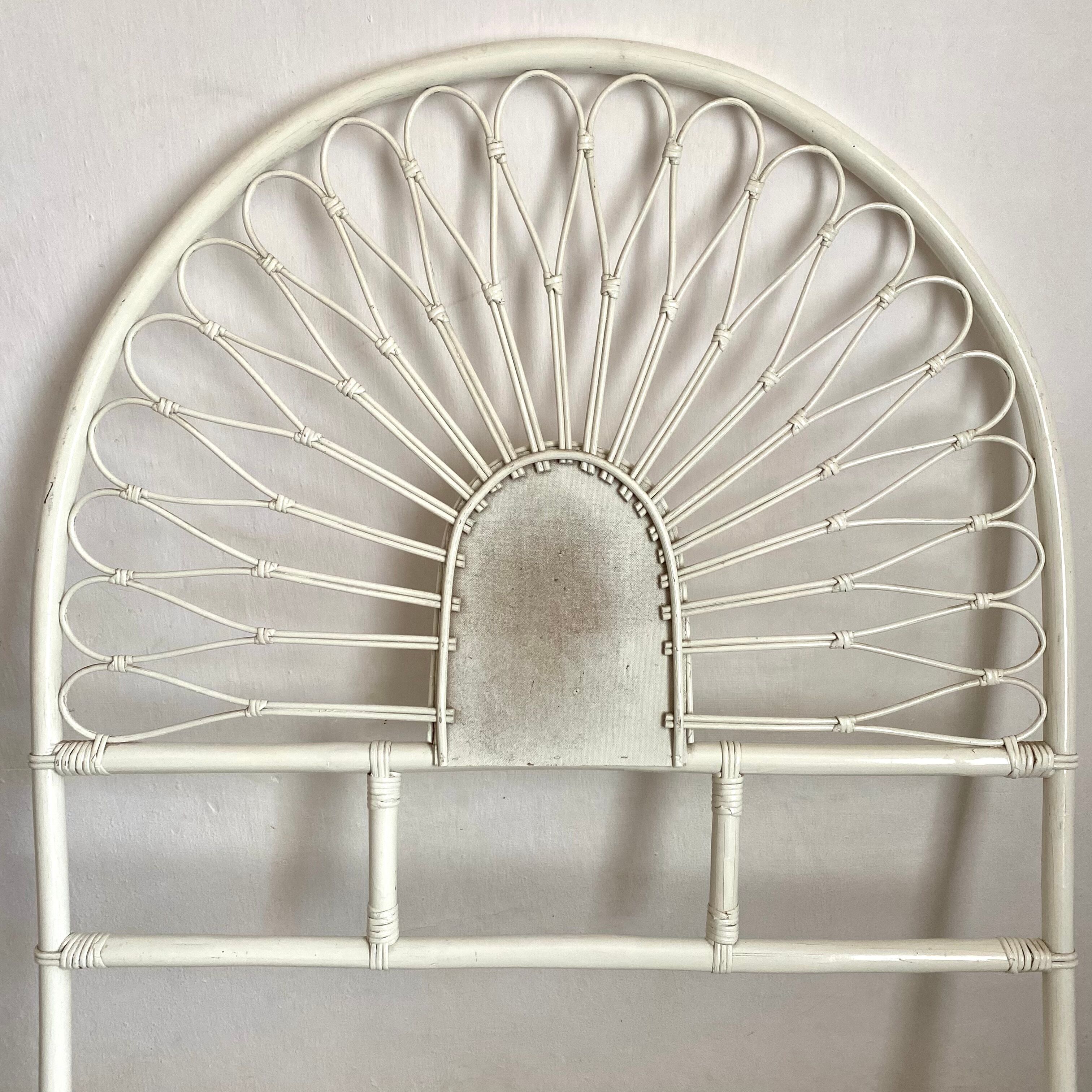 Rattan headboard 1 person