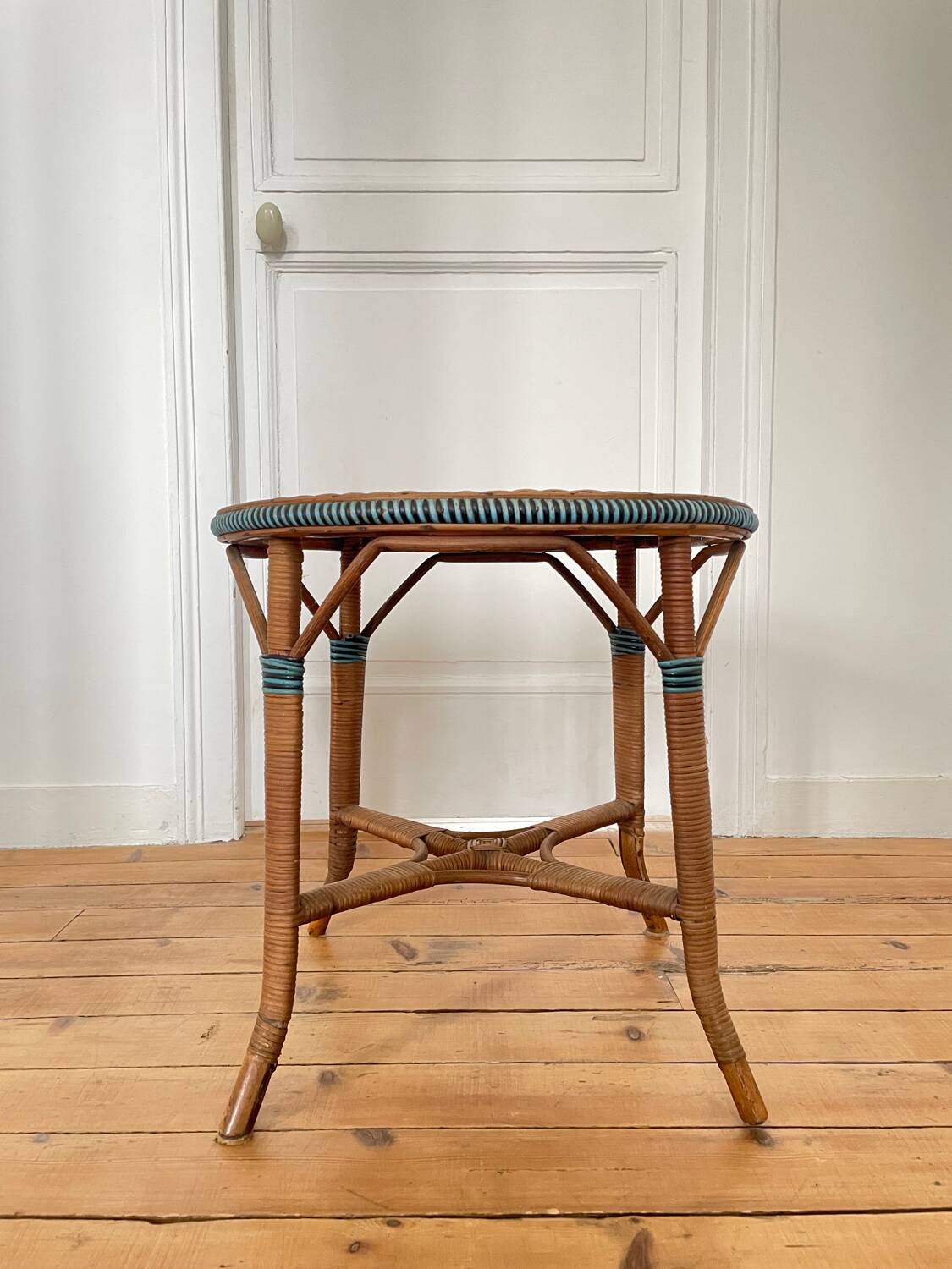 Vintage rattan coffee table pedestal
