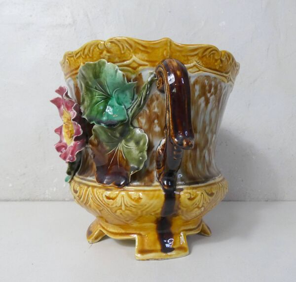 anciens cache-pots et jardinière faience barbotine