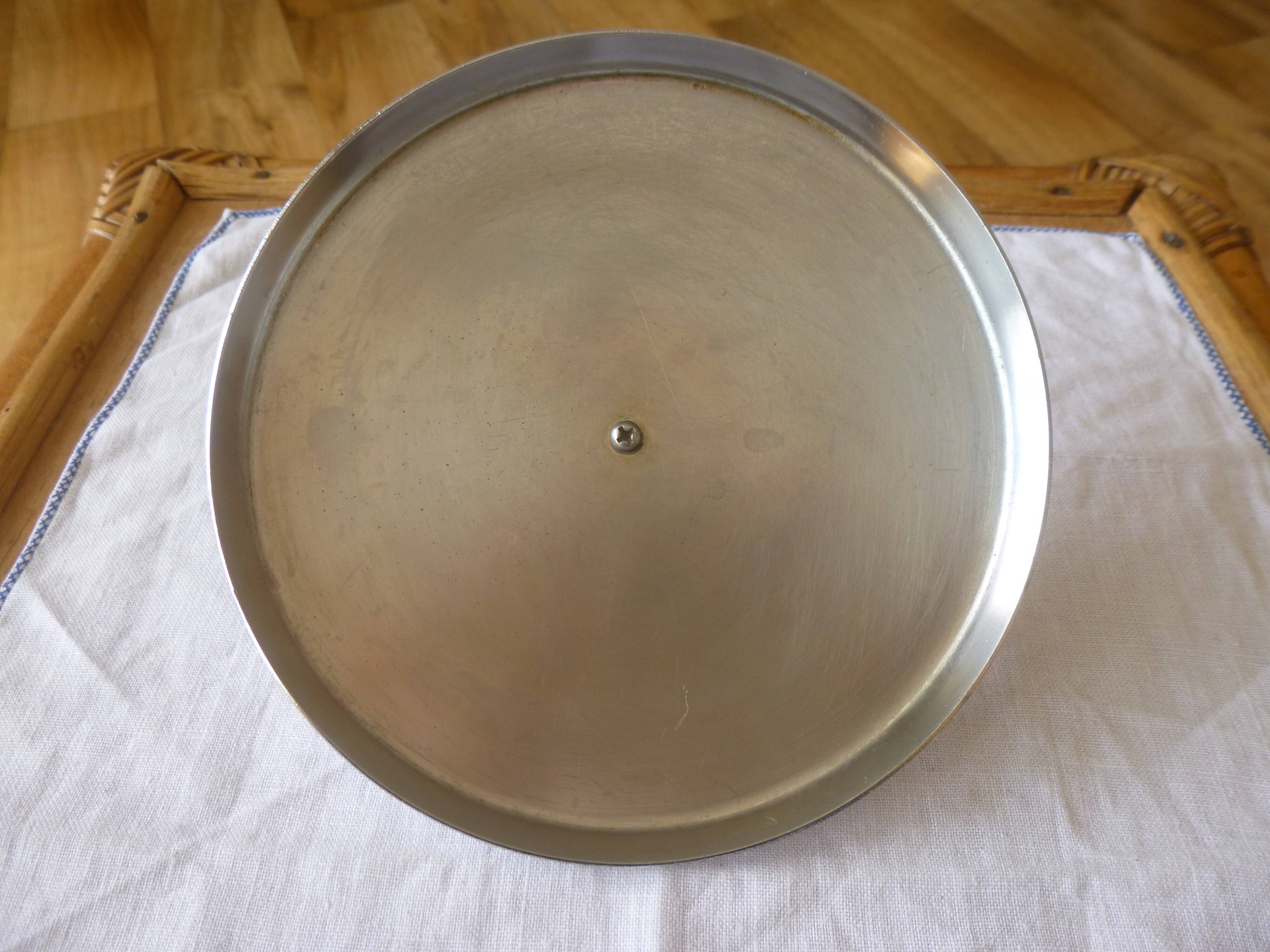 Enameled saucepan with lid 1970s