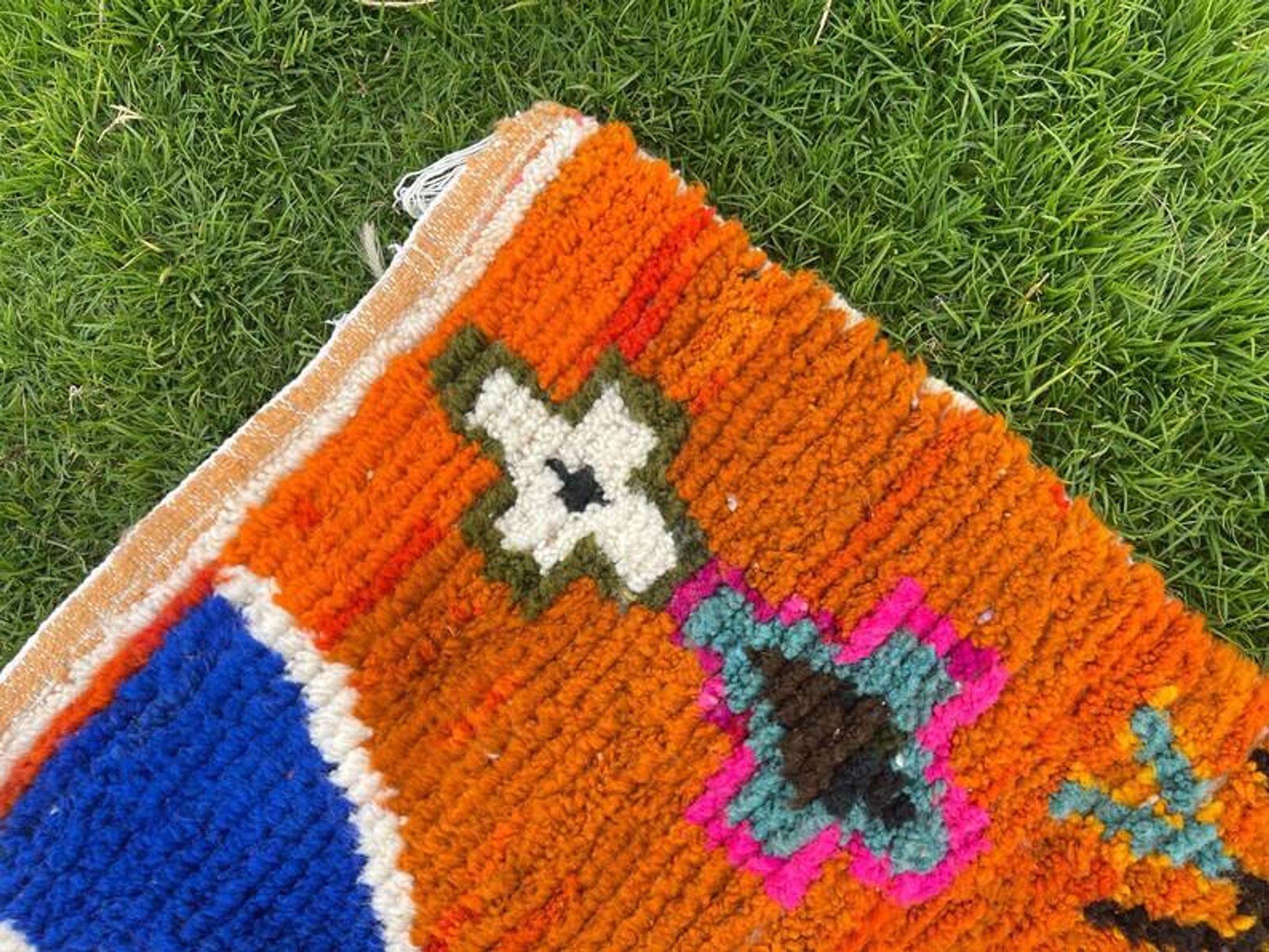 Handmade Moroccan rug 250cm x 100cm