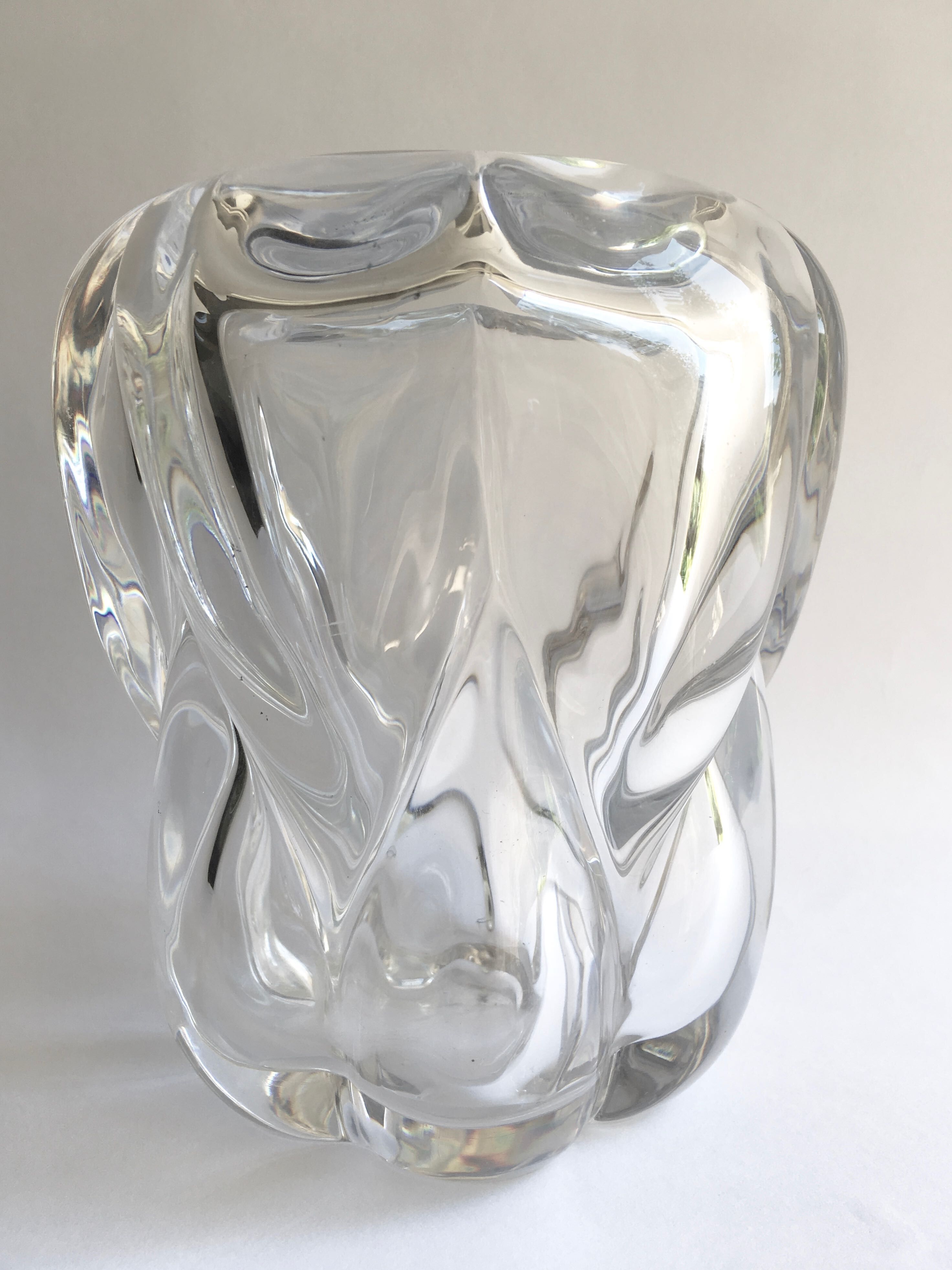 Art Deco vase in transparent thick crystal Val Saint Lambert 1920
