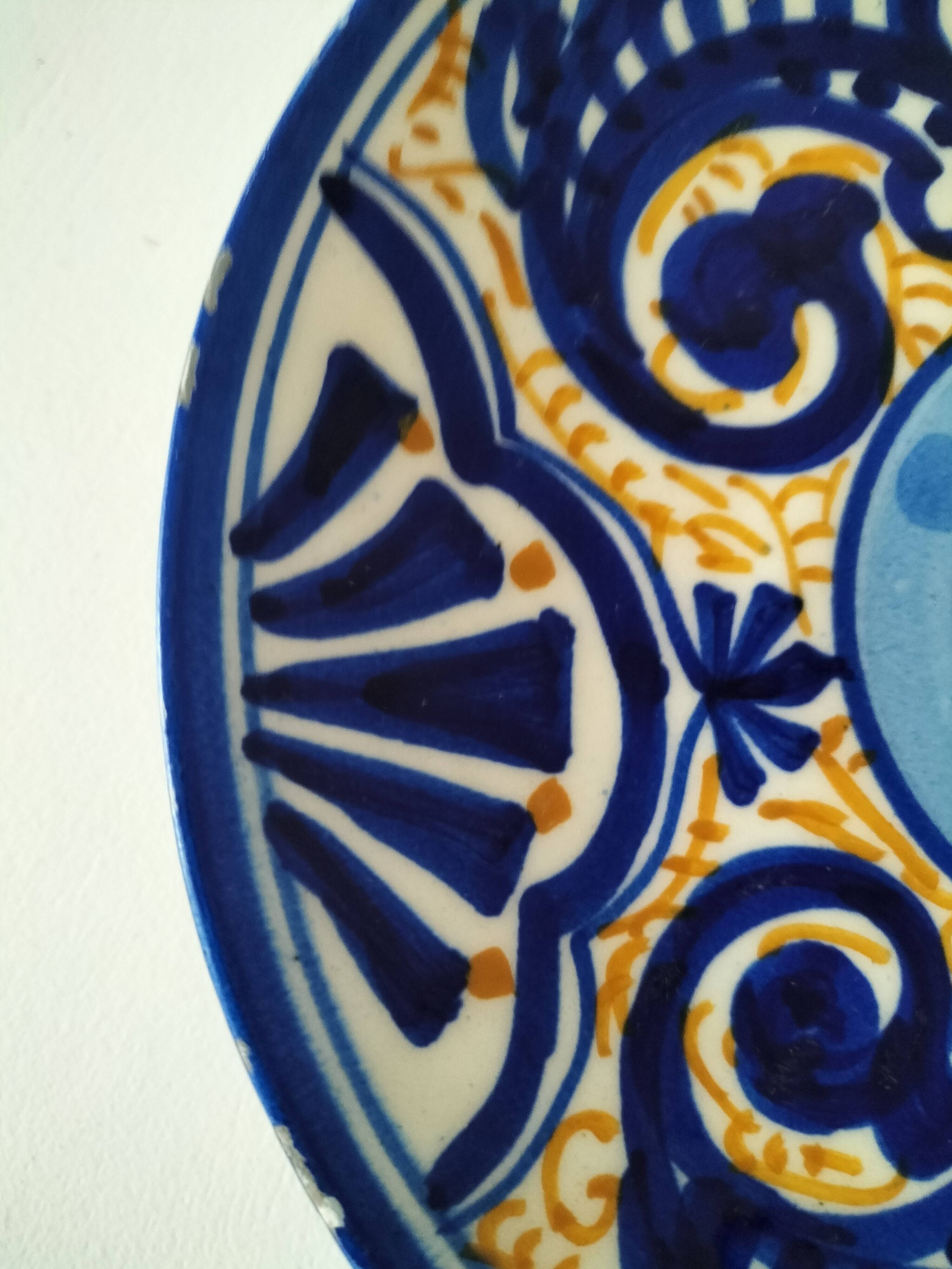 Vintage Spanish artisan plate (attributed to Talavera - Castile)