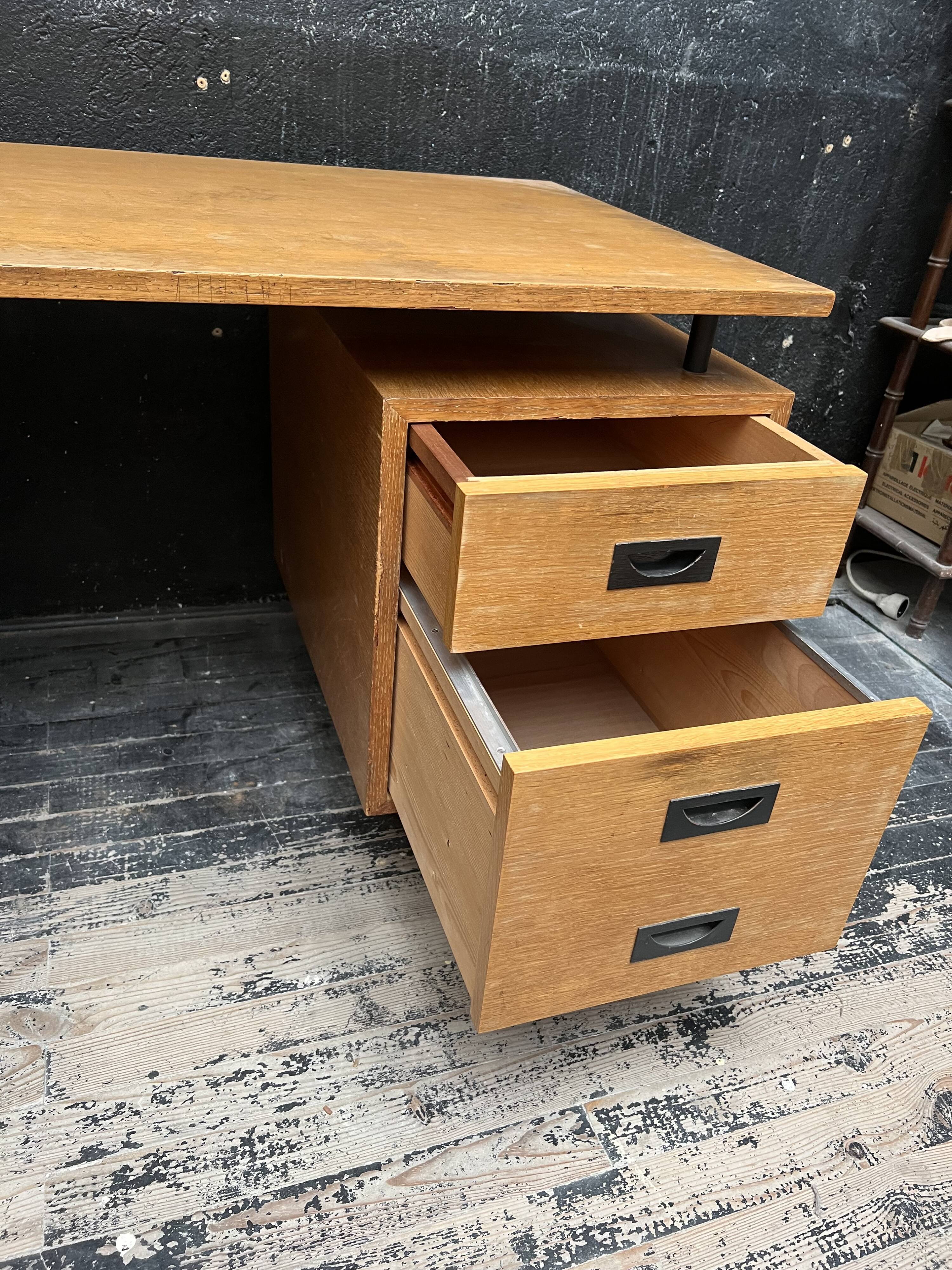 Design office 1950 .