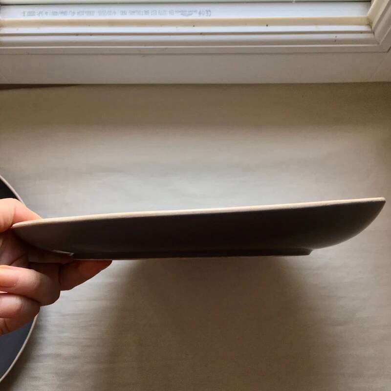 Asymmetrical grey stoneware plate 26 cm