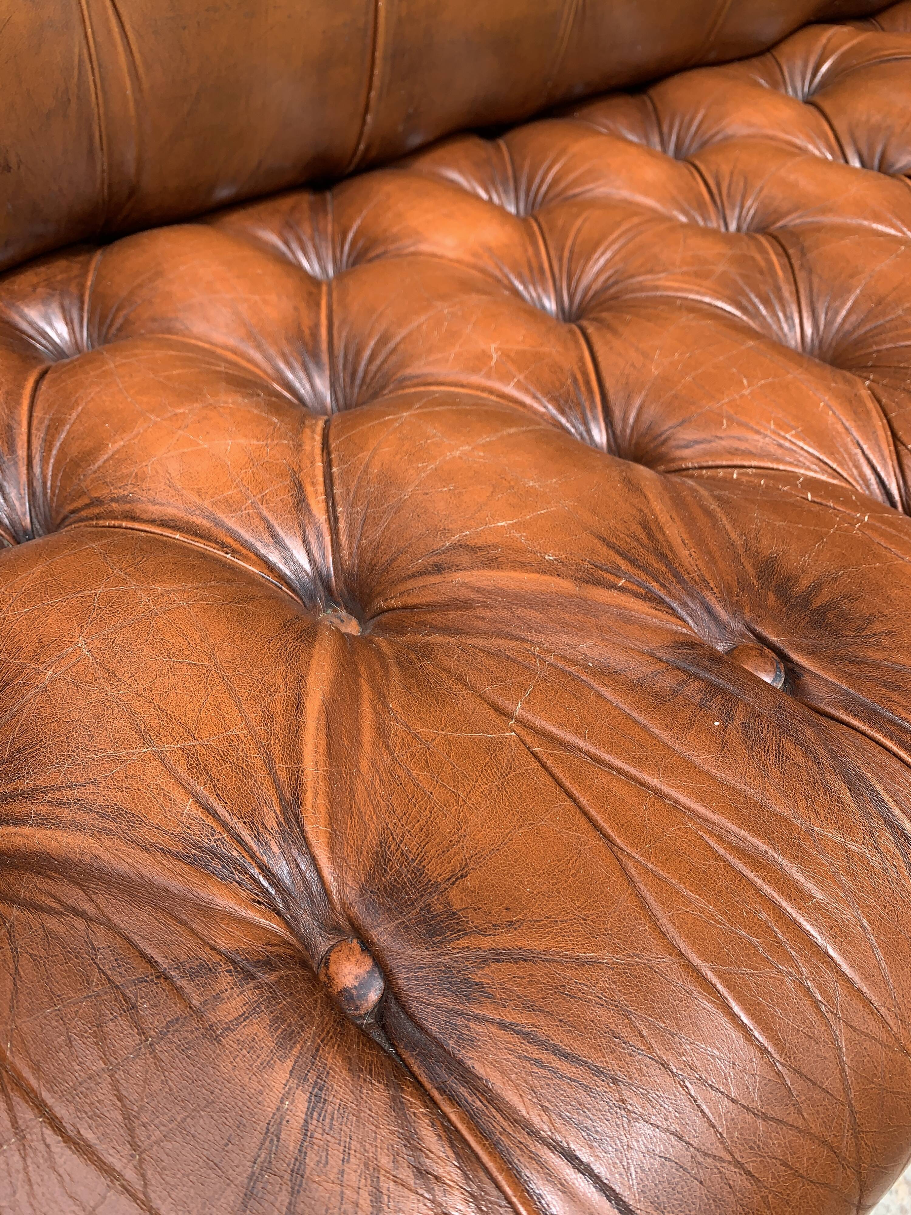 Chesterfield Sofa 3-4 seats