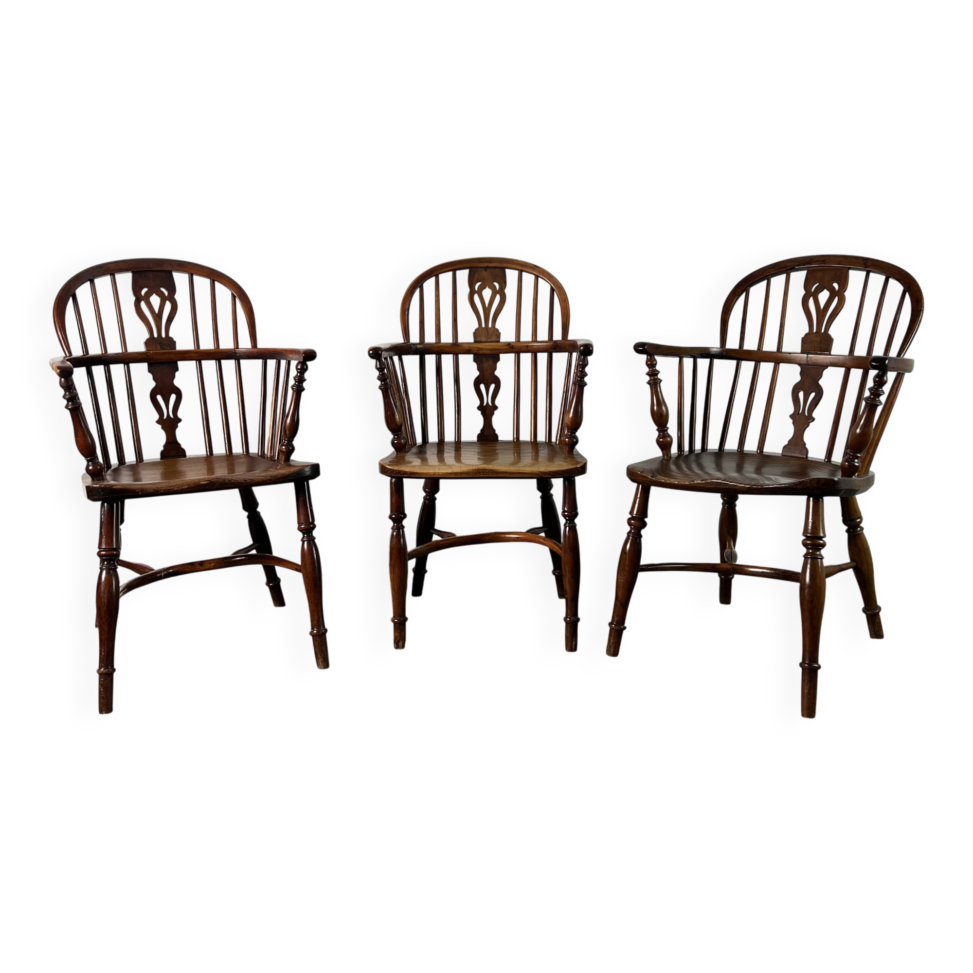 Ensemble de 3 chaises, fauteuils Windsor Low Back en orme, Angleterre, XIXe