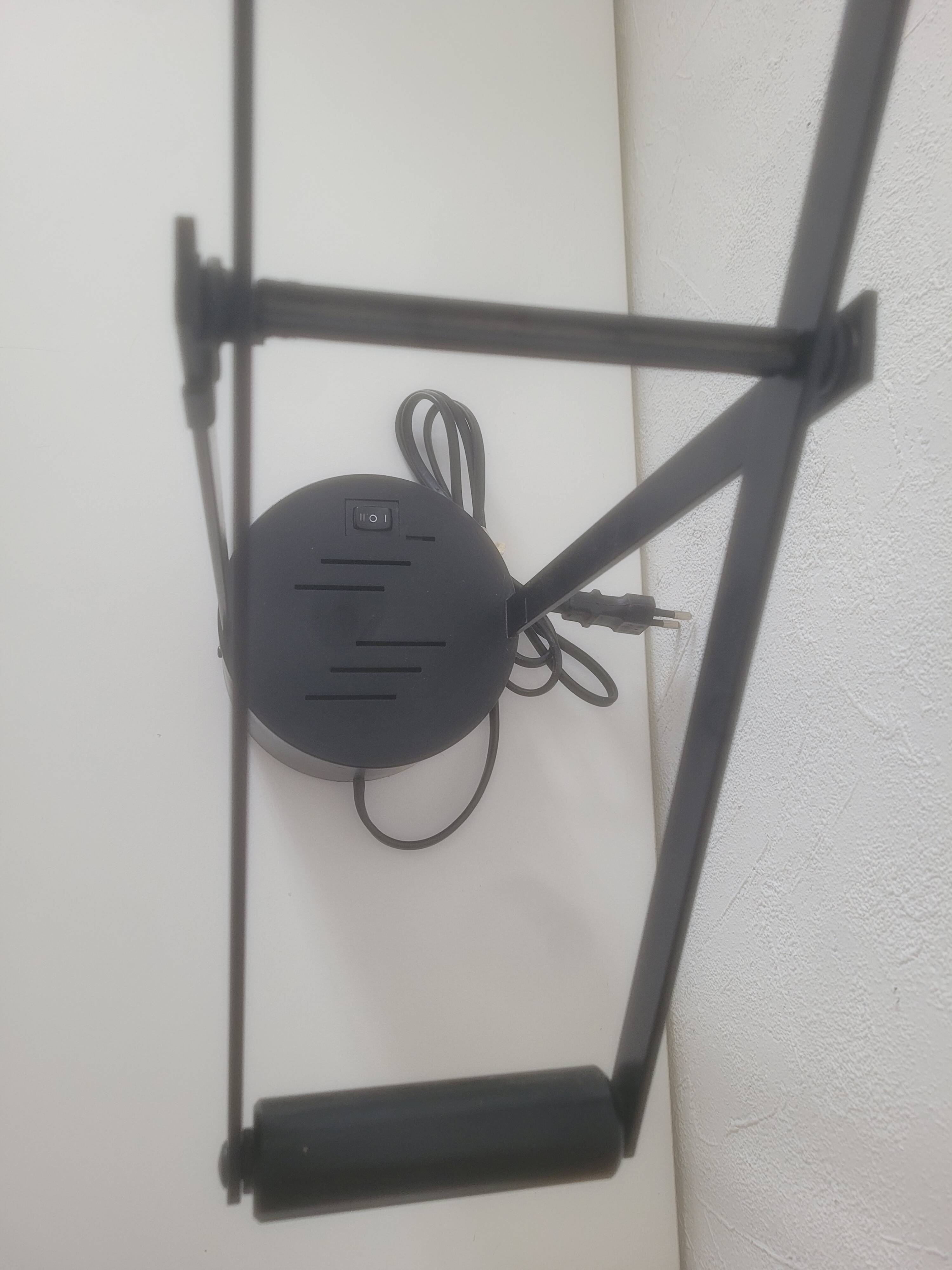 Desk lamp with balance wheel lacri italy