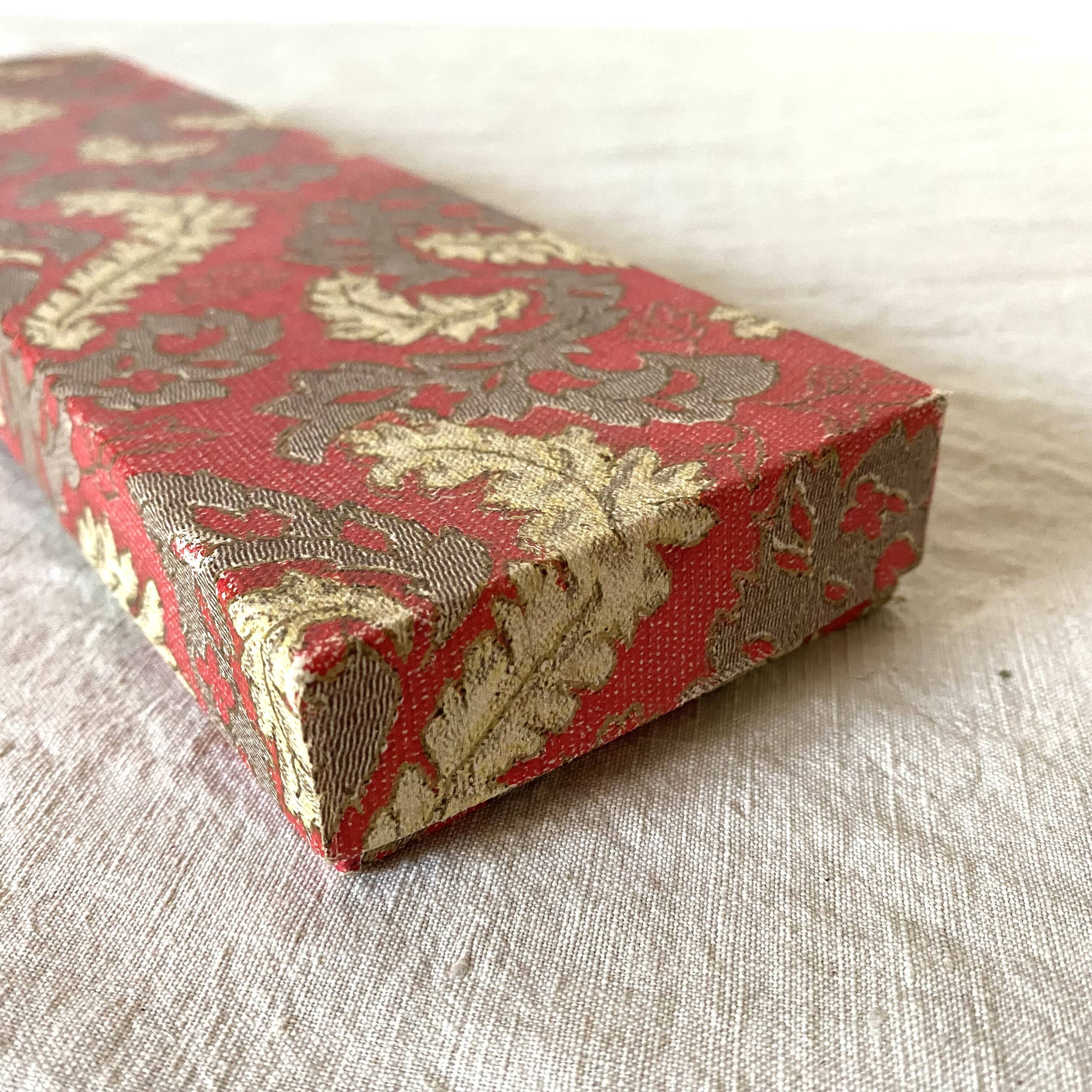 Fourchette et couteau à découpe en inox et bois gravé