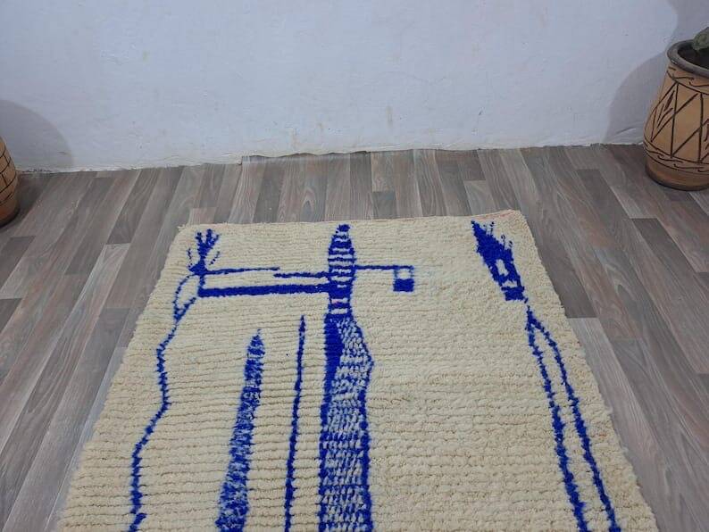 Handmade Moroccan Berber rug size 150 x 250 cm