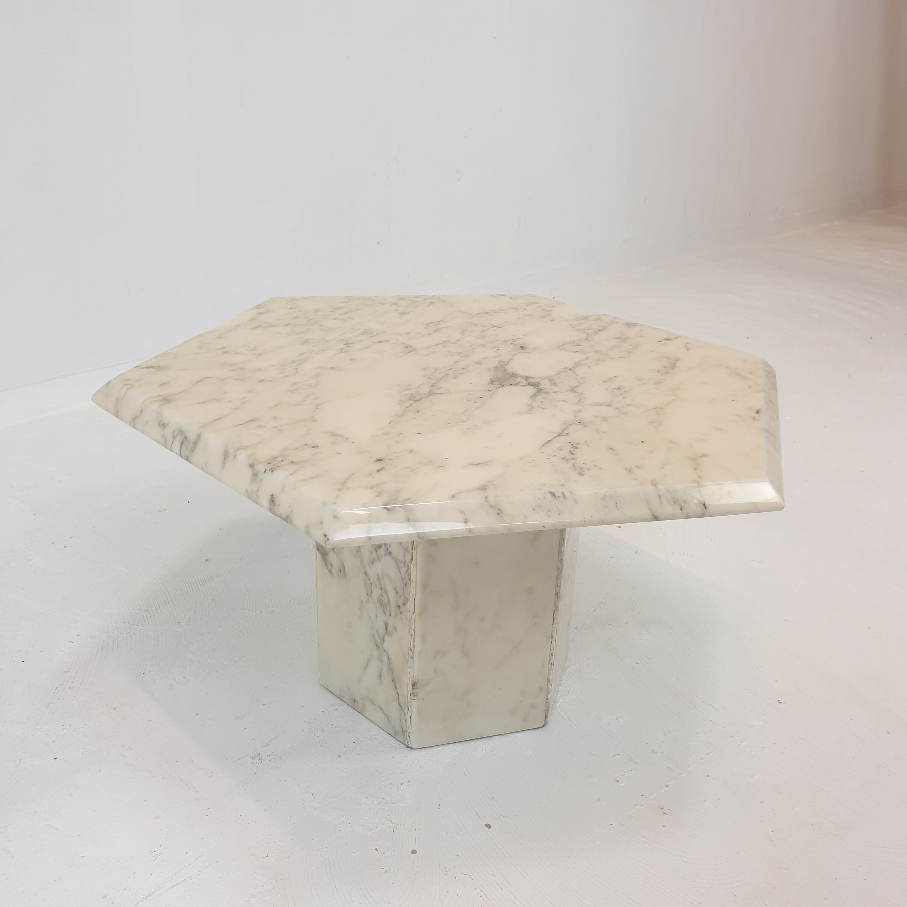 Set of 3 Italian Carrera Marble Side Tables, 1980s