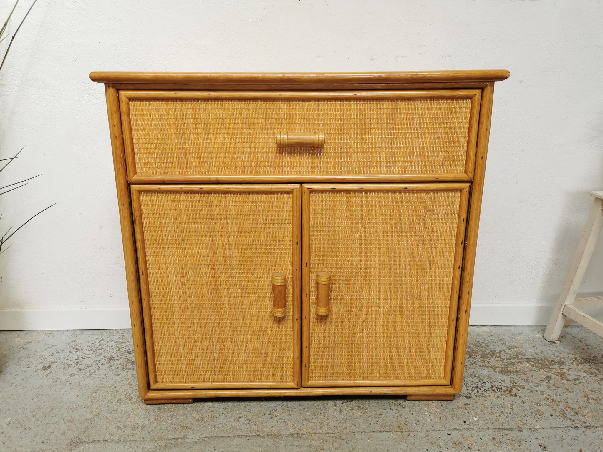 Buffet vintage en rotin Roche Bobois