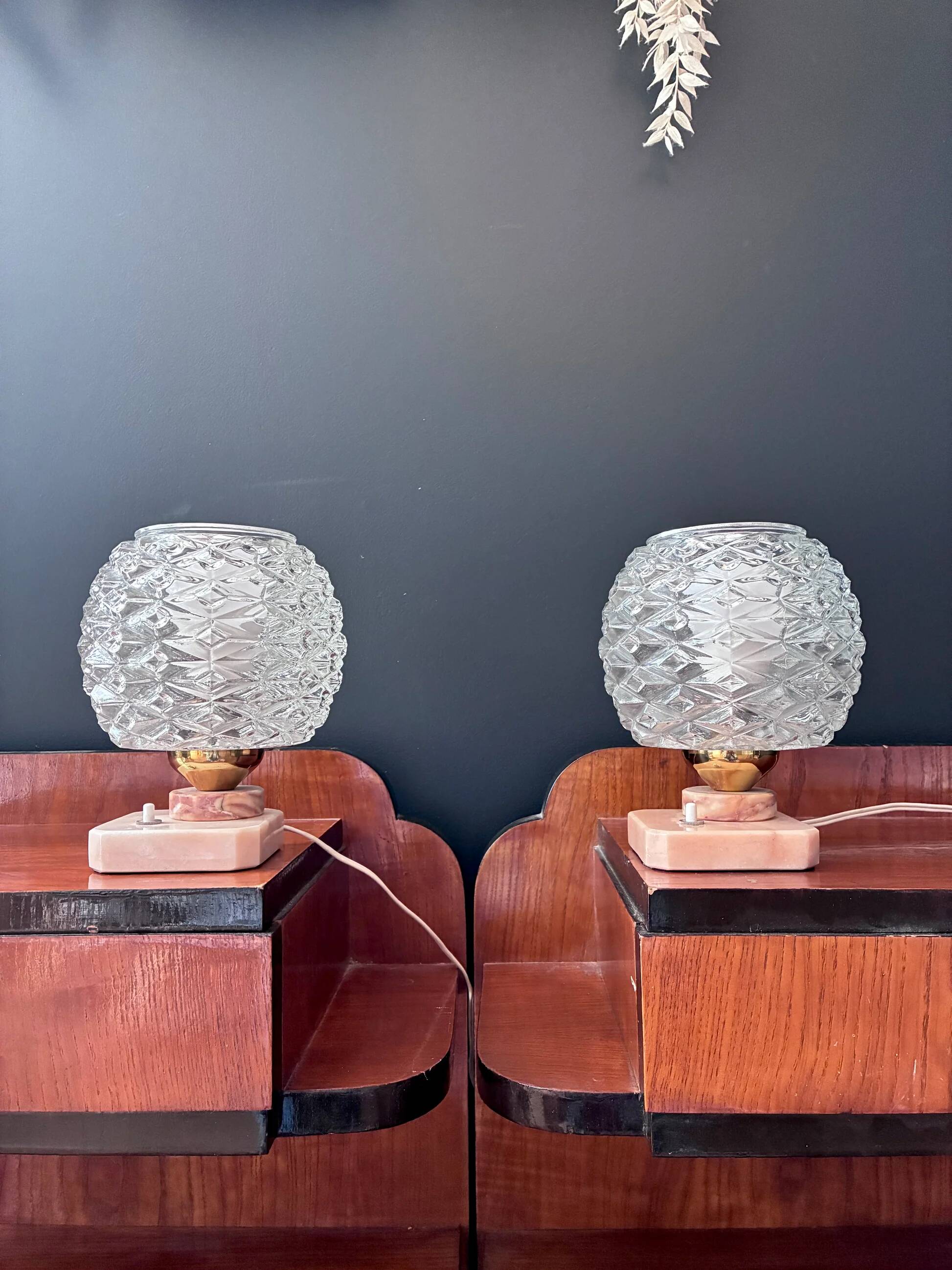 Pair of "Pink" lamps in glass and pink alabaster - 1970.