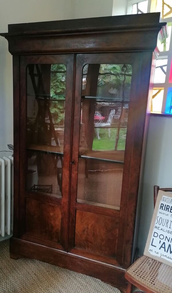 Petite vitrine ancienne