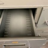 Structure of 6 vintage industrial lockers