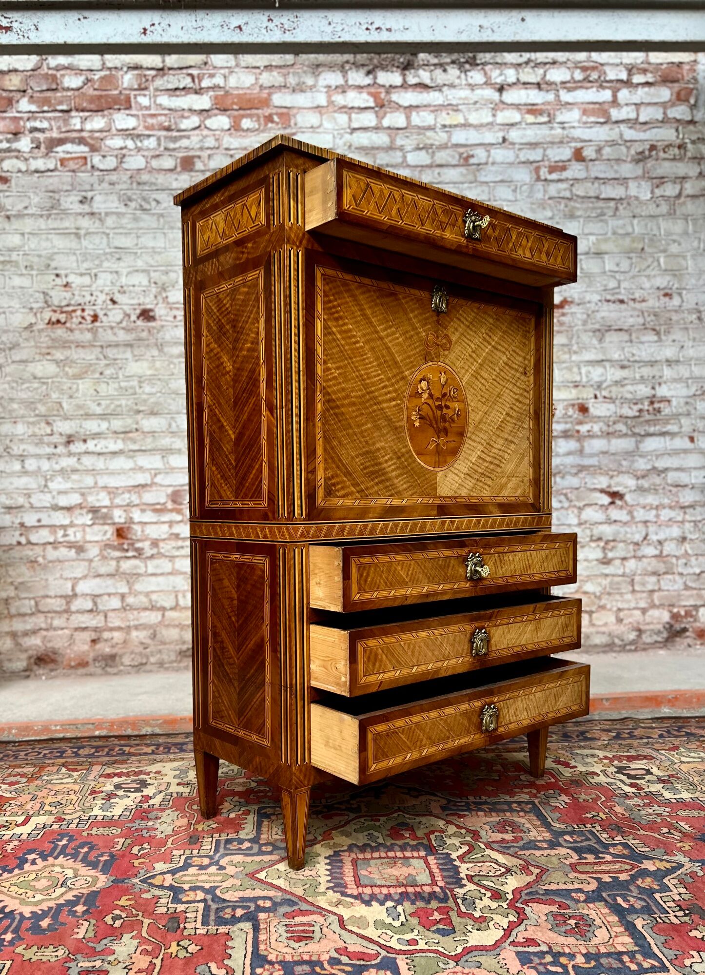 Writing desk in marquetry of Louis XVI XVIII century