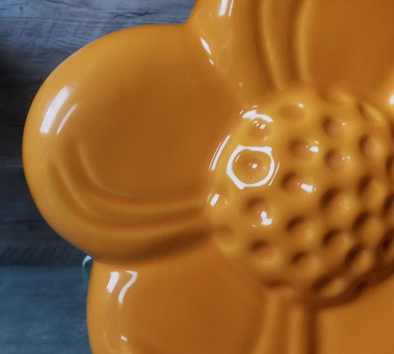 Vintage lamp flower marguerite