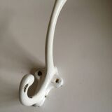 Peg white enamelled cast