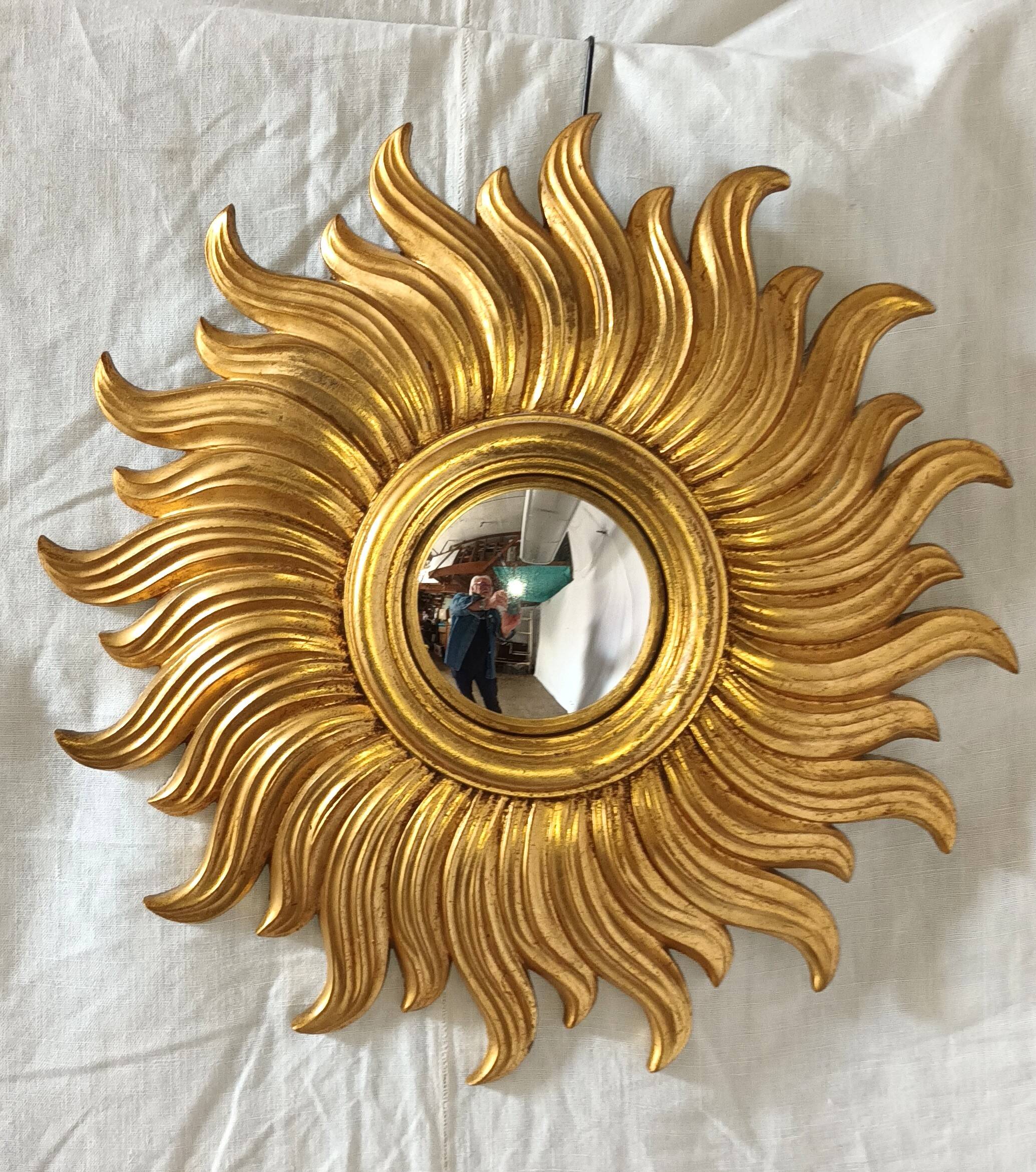 Miroir soleil en bois doré des années 90