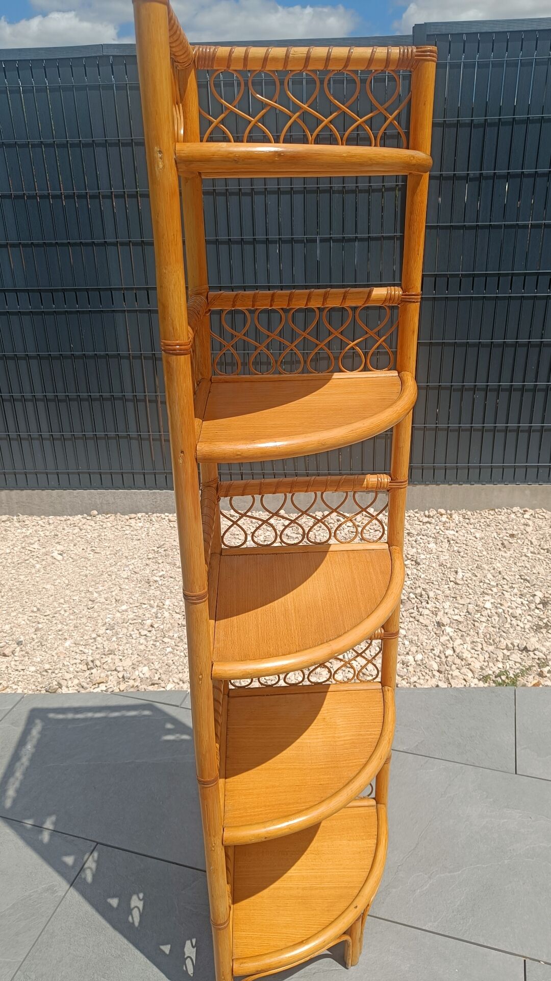 Vintage corner shelf in rattan – 1970s – Exceptional condition
