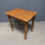 Petite table peinte en brocante ancienne