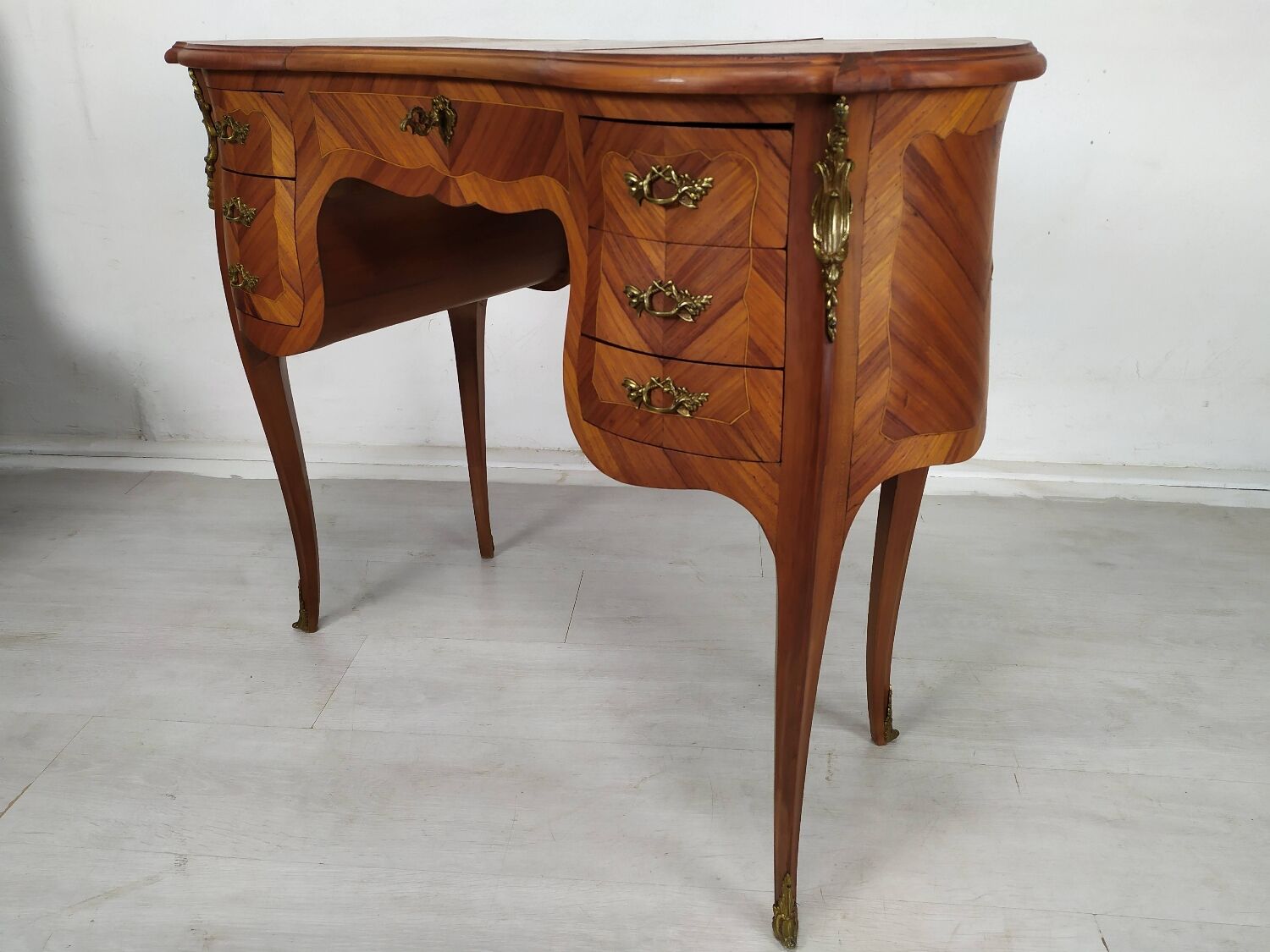 Coiffeuse style Louis XV