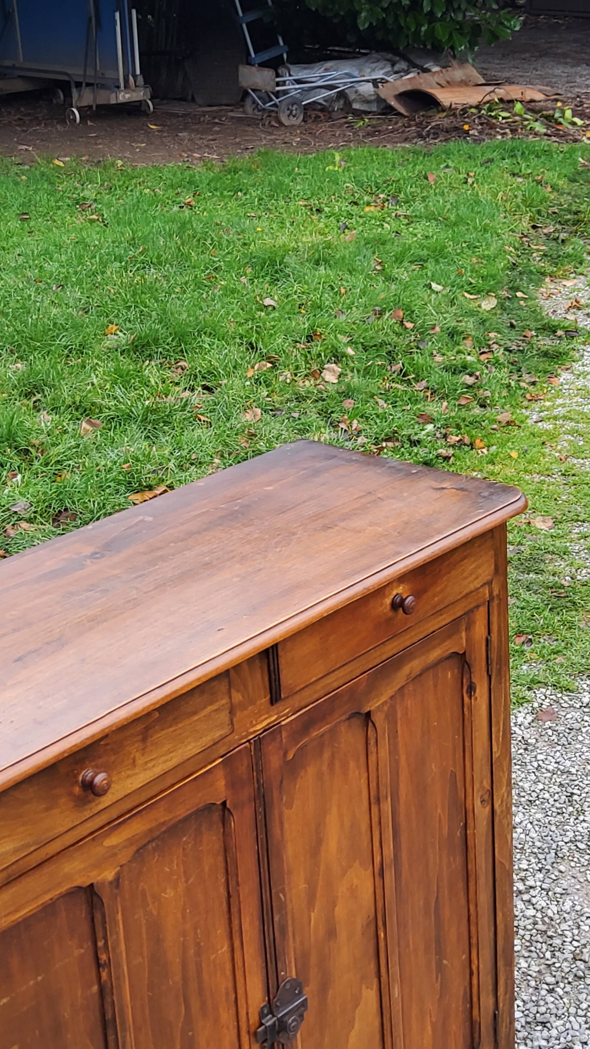 Parisian sideboard from the early 20th century, 2 doors, 2 drawers