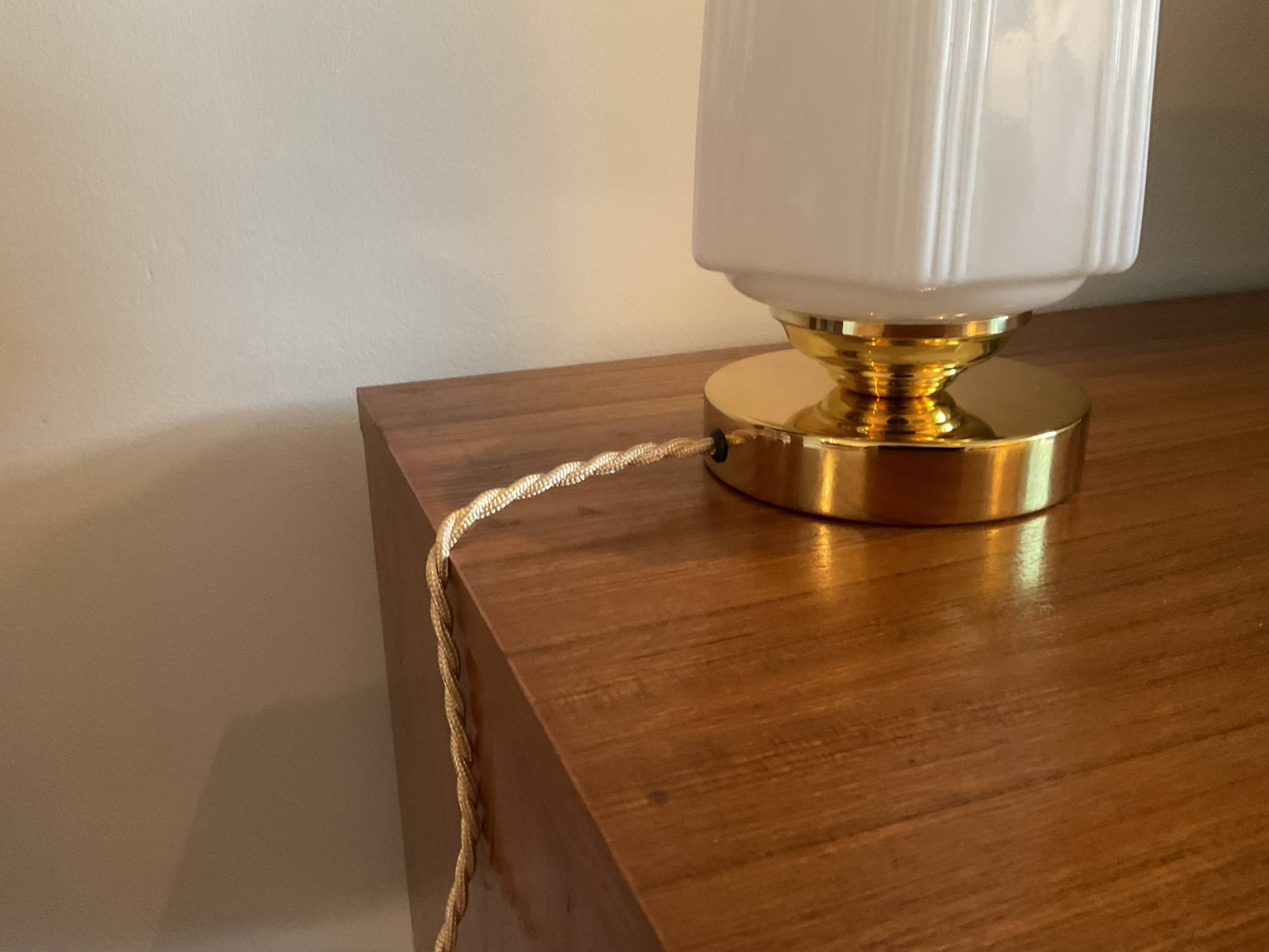 Art Deco skyscraper lamp